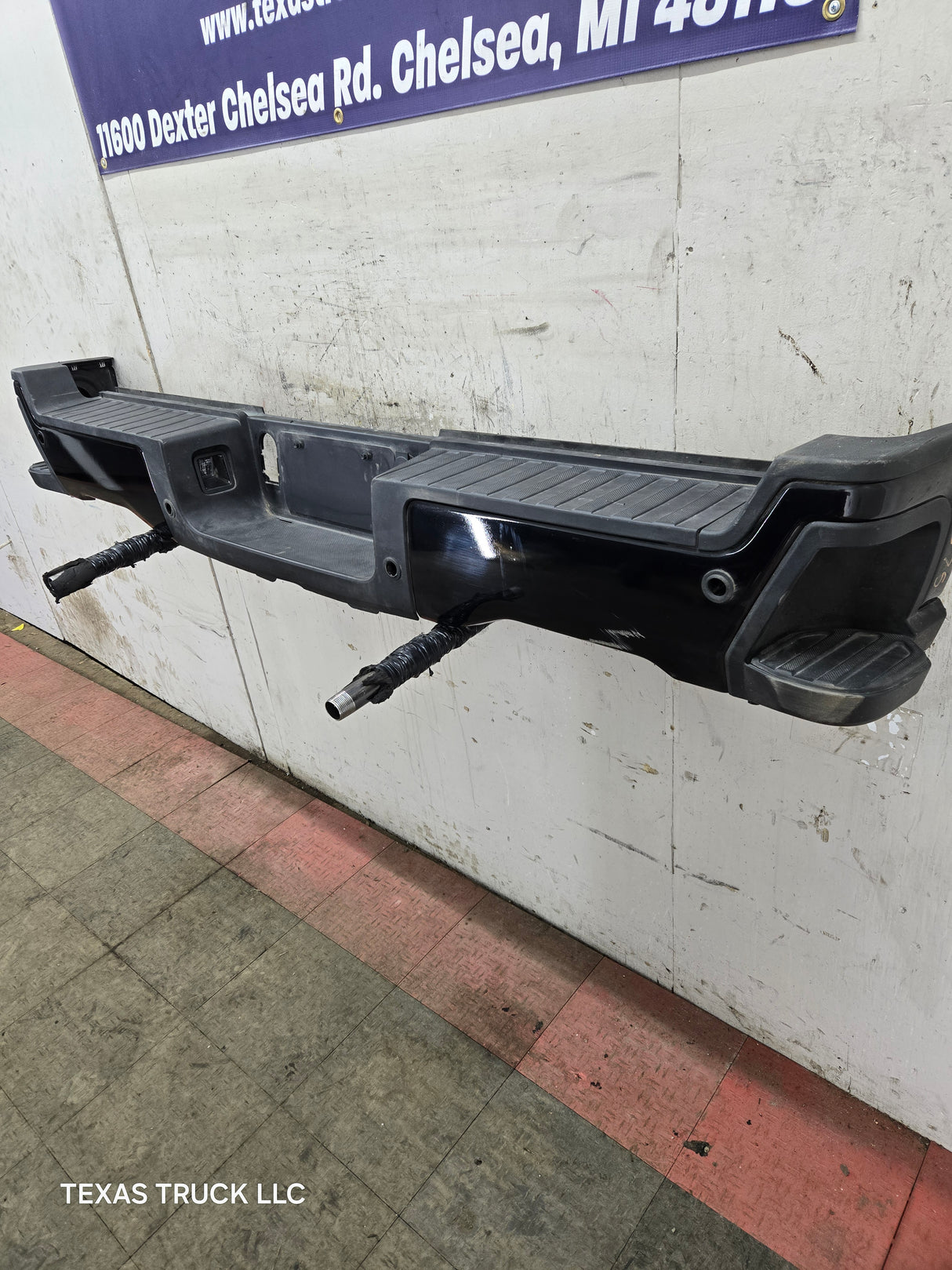 2023-2026 Ford Super Duty Rear Bumper With Sensor Holes F250 F350 F450 F550 - Black