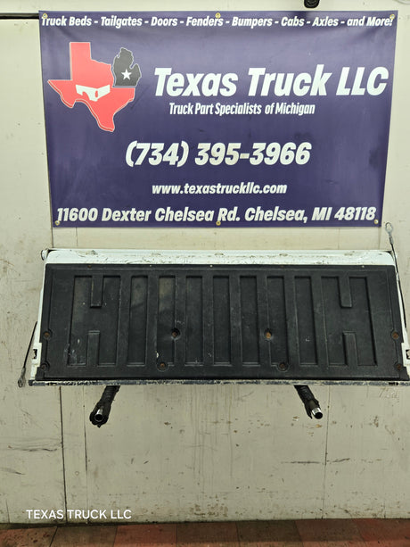 1997-2003 F150 / 1999-2007 Ford Super Duty Tailgate F250 F350 F450 F550 - Oxford White
