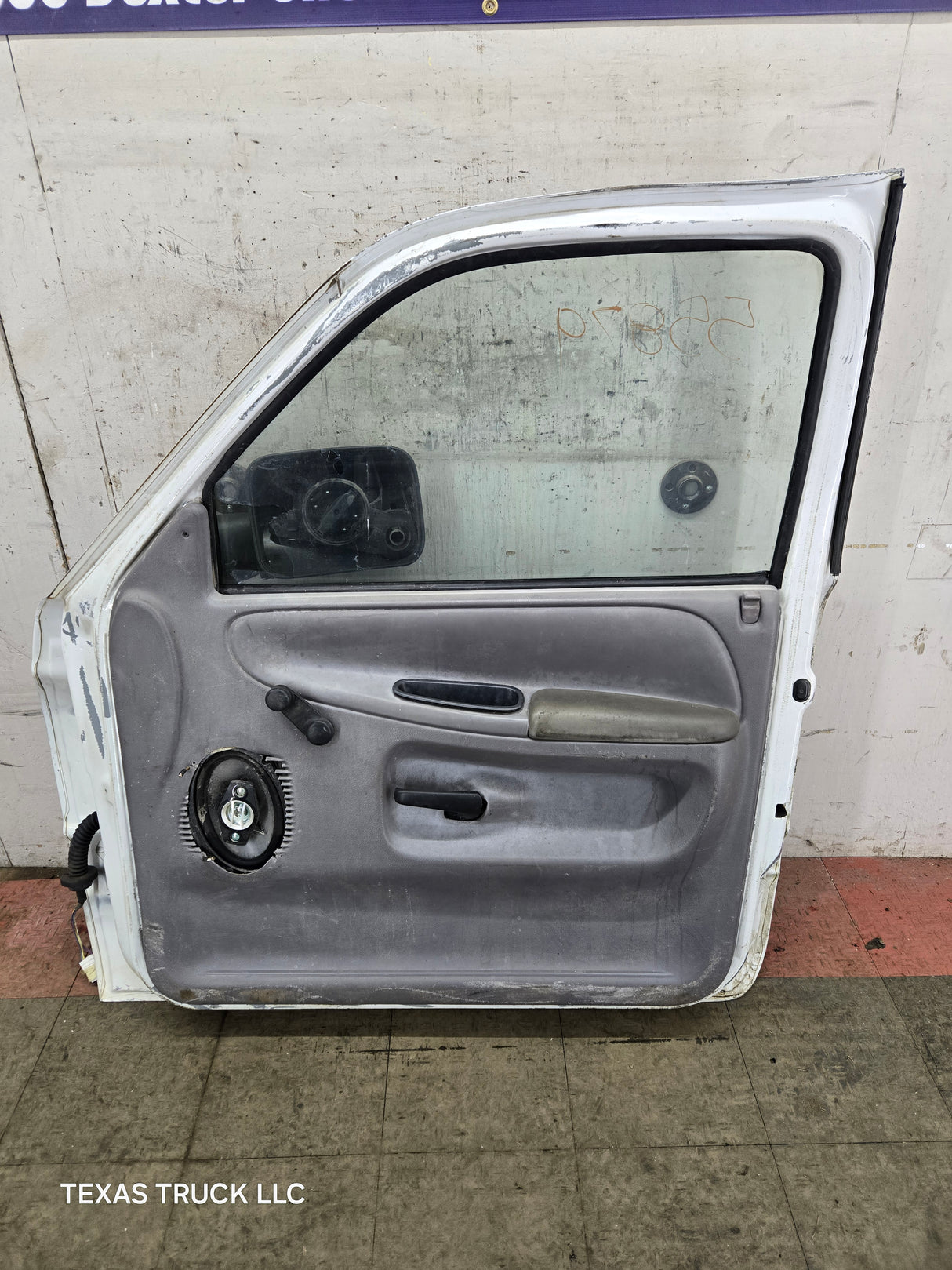 1994-2002 Dodge Ram 2nd Gen Passenger Front Extended Cab Door 1500 2500 3500 - White