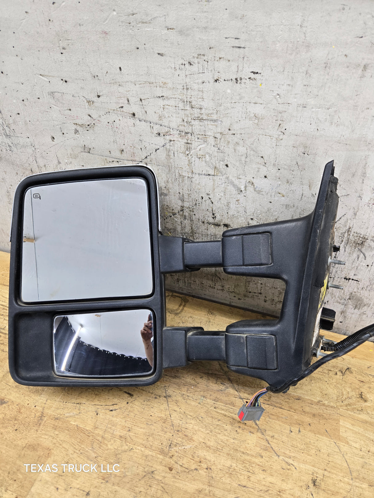 2008-2016 Ford Super Duty F250 F350 F450 F550 LH Driver Side Power Fold & Telescope Heated Towing Mirror OEM