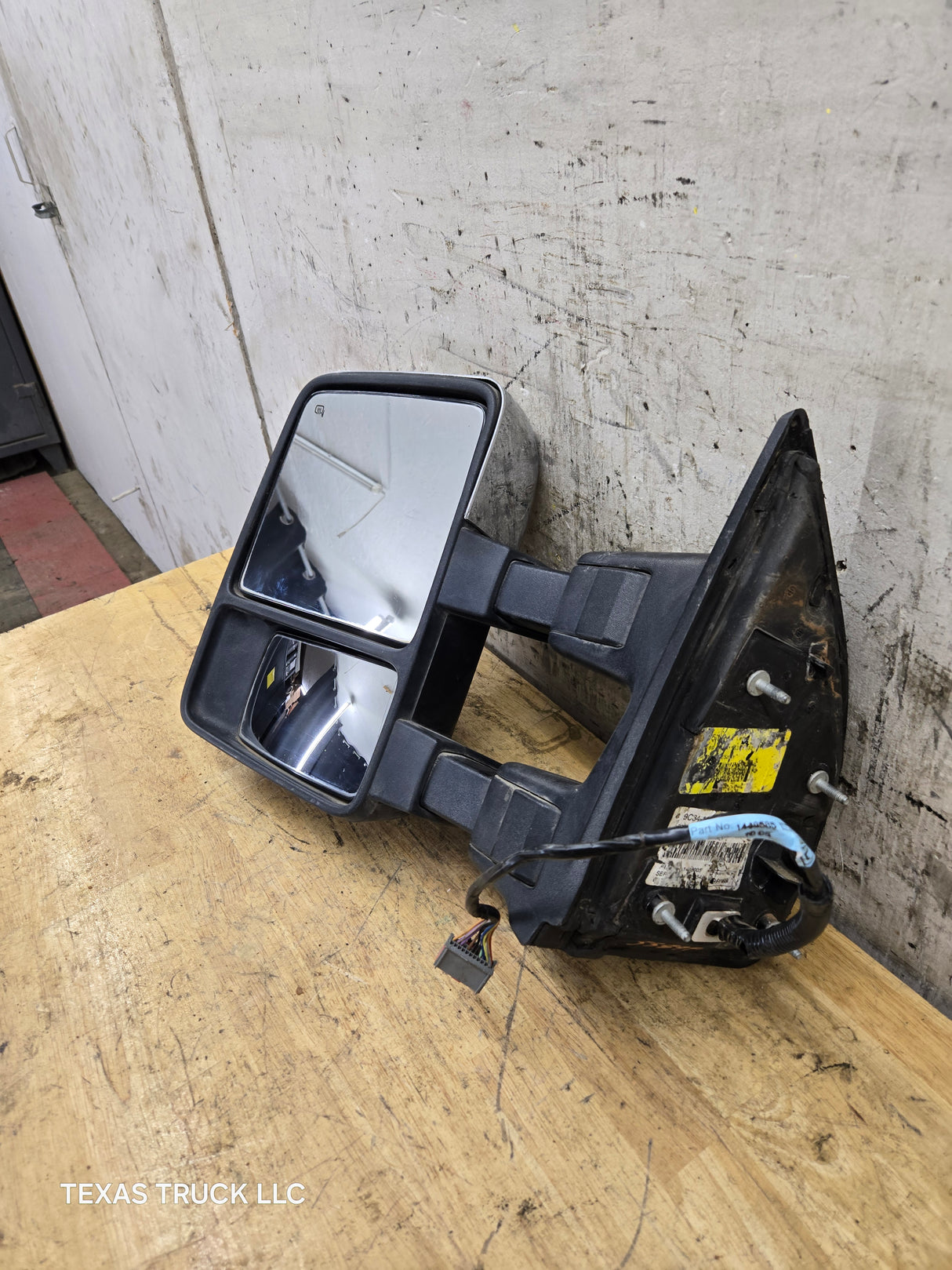 2008-2016 Ford Super Duty F250 F350 F450 F550 LH Driver Side Power Fold & Telescope Heated Towing Mirror OEM