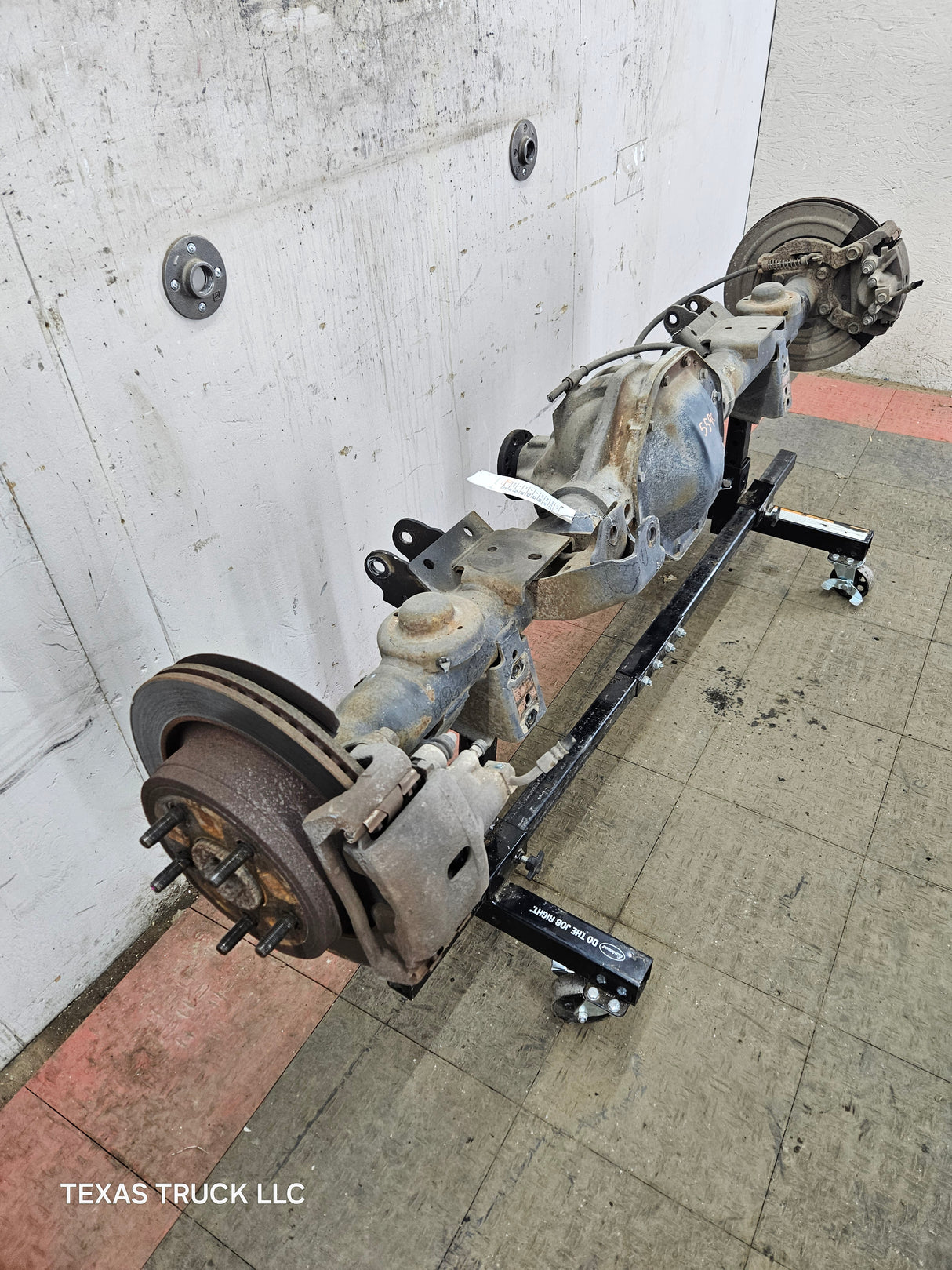 2009-2010 Dodge Ram 1500 3.55 9.25" Ratio OEM Rear Axle Rear End 4th Gen 4x4