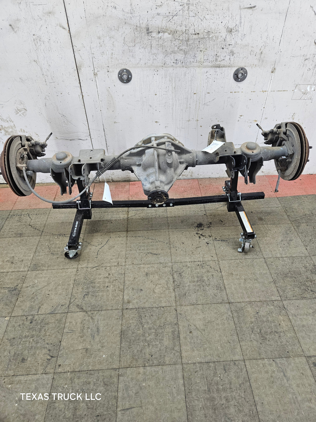 2009-2010 Dodge Ram 1500 3.55 9.25" Ratio OEM Rear Axle Rear End 4th Gen 4x4