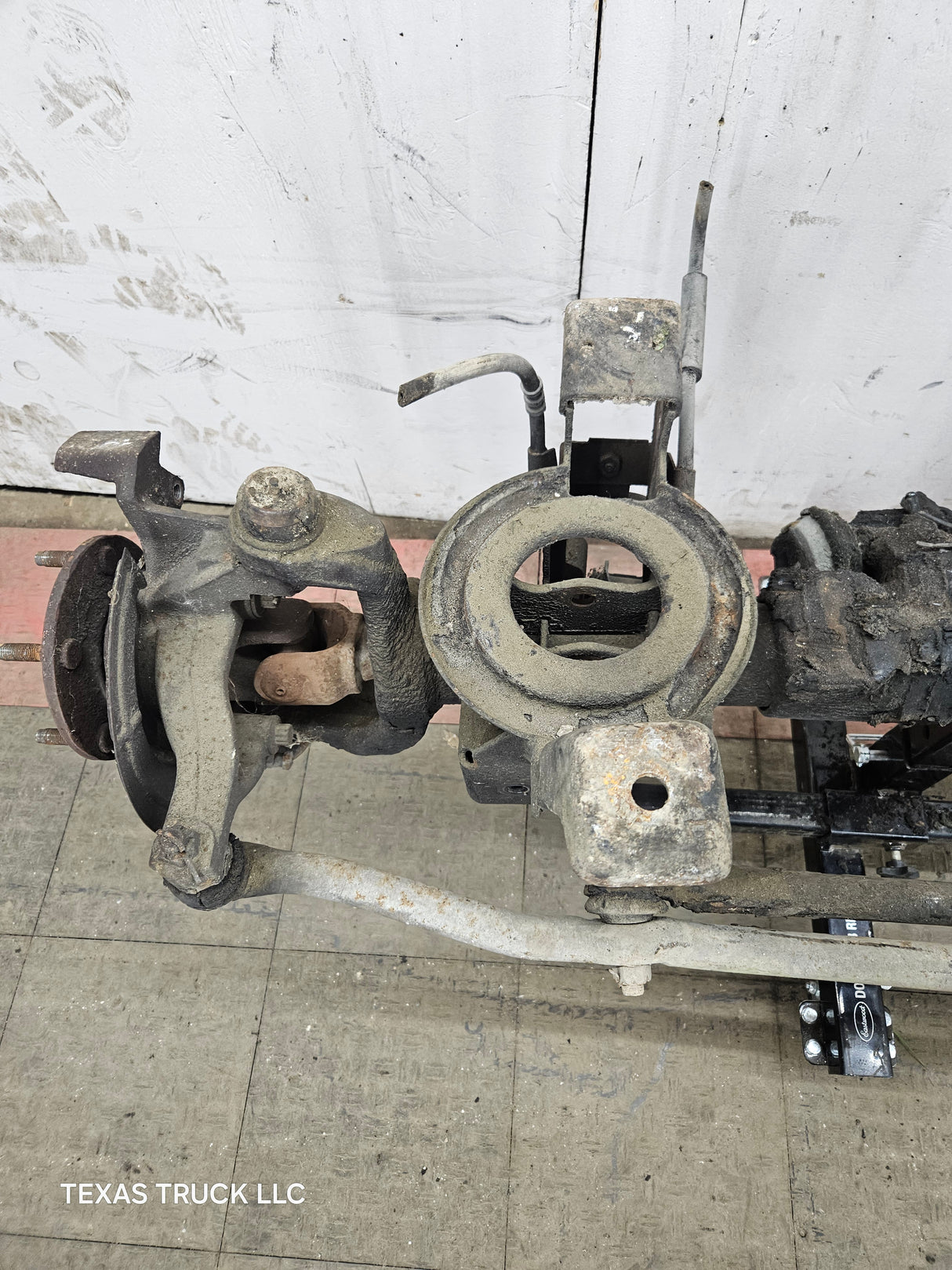 1996-1997 Dodge Ram 1500 4wd 3.55 Front Axle Assembly Beam Assembly