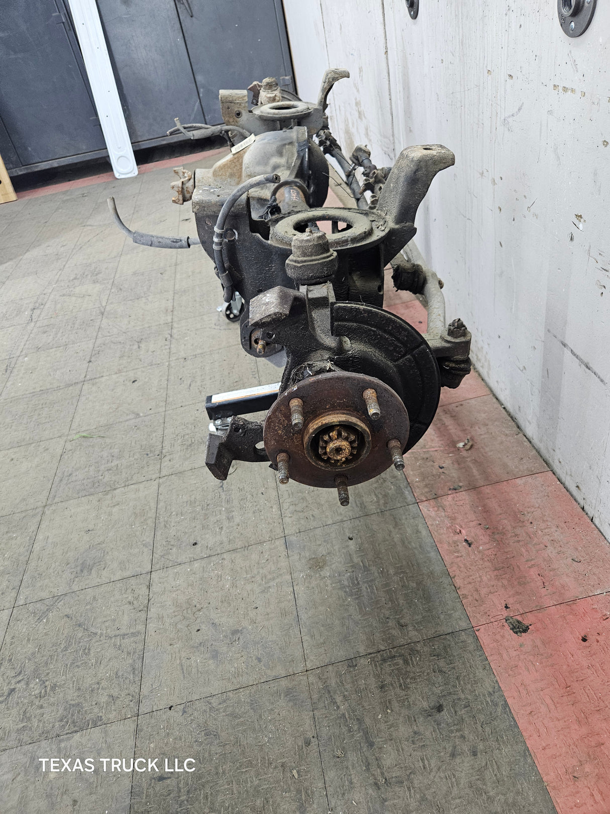 1996-1997 Dodge Ram 1500 4wd 3.55 Front Axle Assembly Beam Assembly