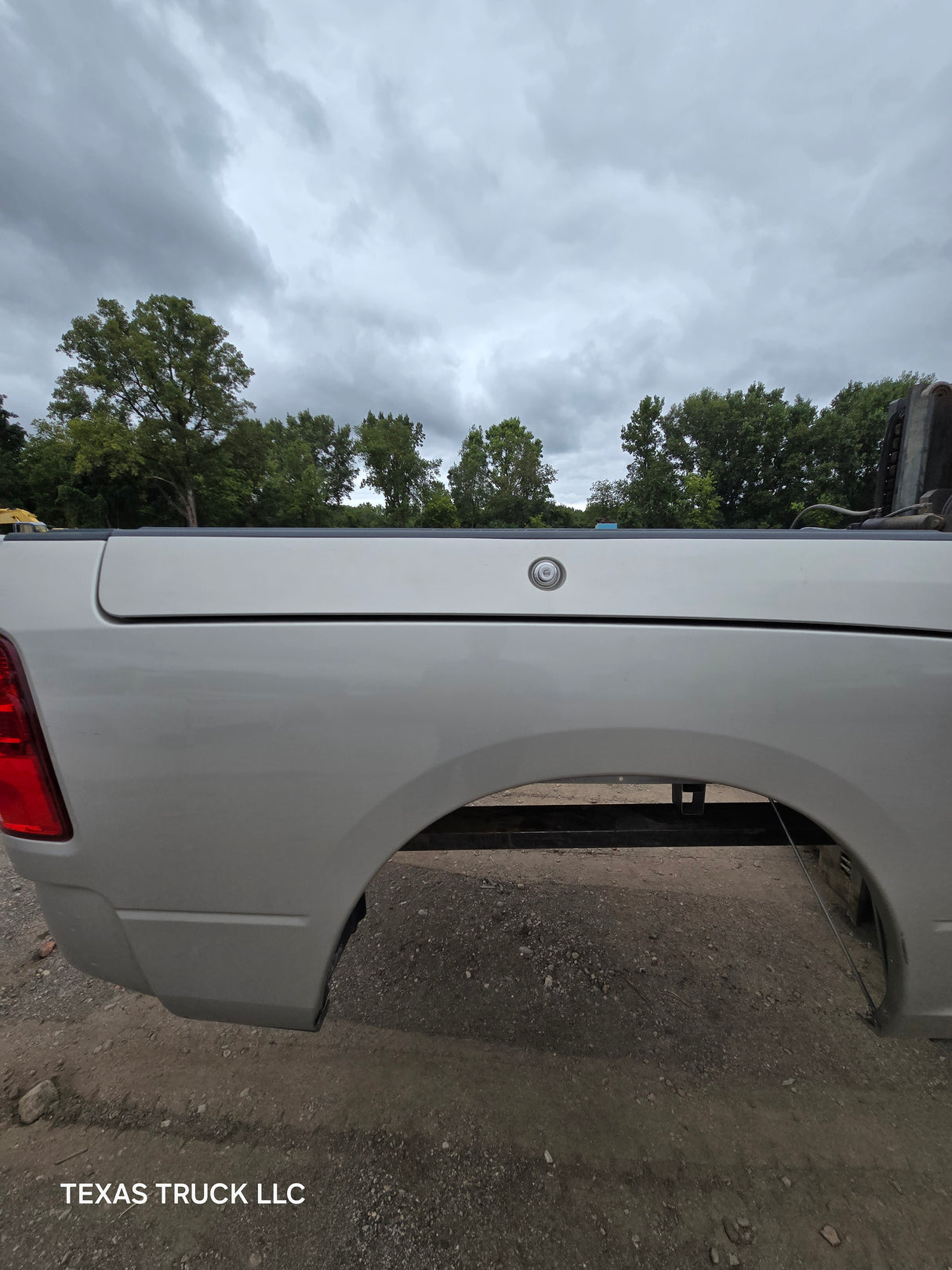 2009-2018 Dodge Ram 4th gen 1500 5' 7" Short Truck Bed "Rambox" Ram Box - Light Graystone Pearl Coat