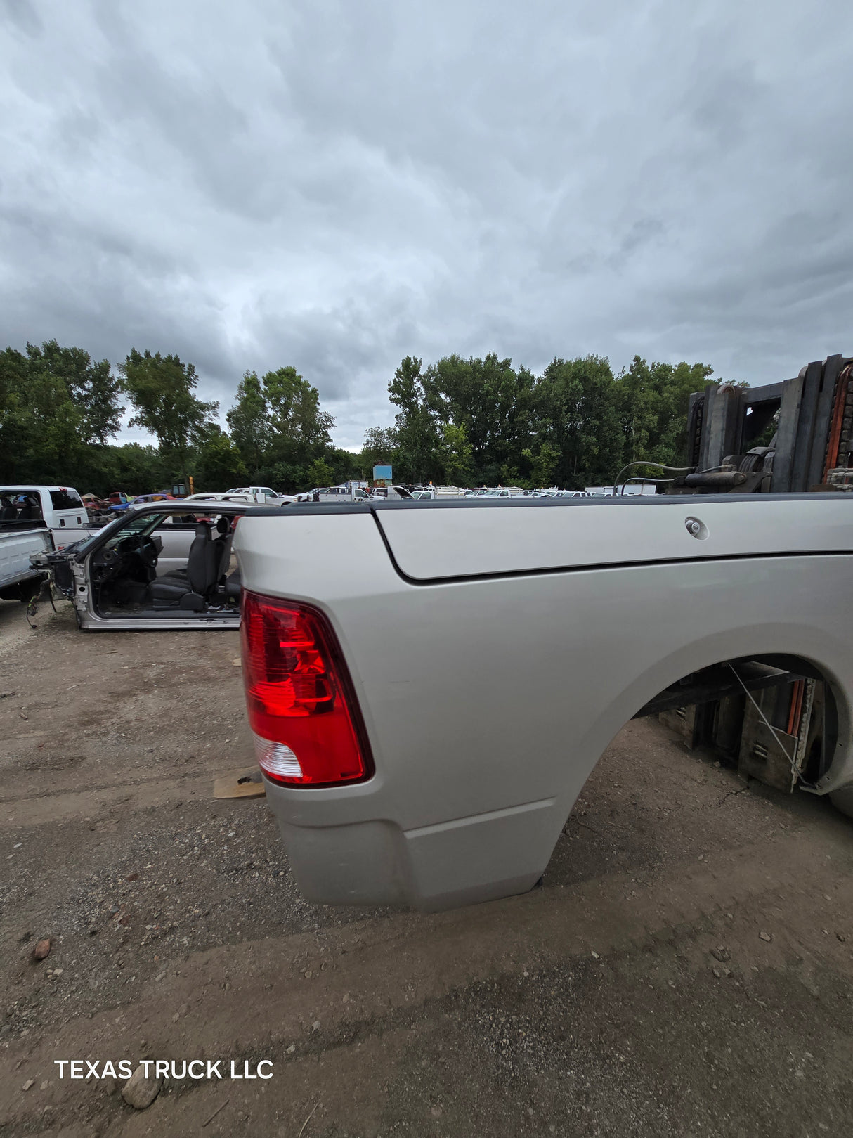 2009-2018 Dodge Ram 4th gen 1500 5' 7" Short Truck Bed "Rambox" Ram Box - Light Graystone Pearl Coat