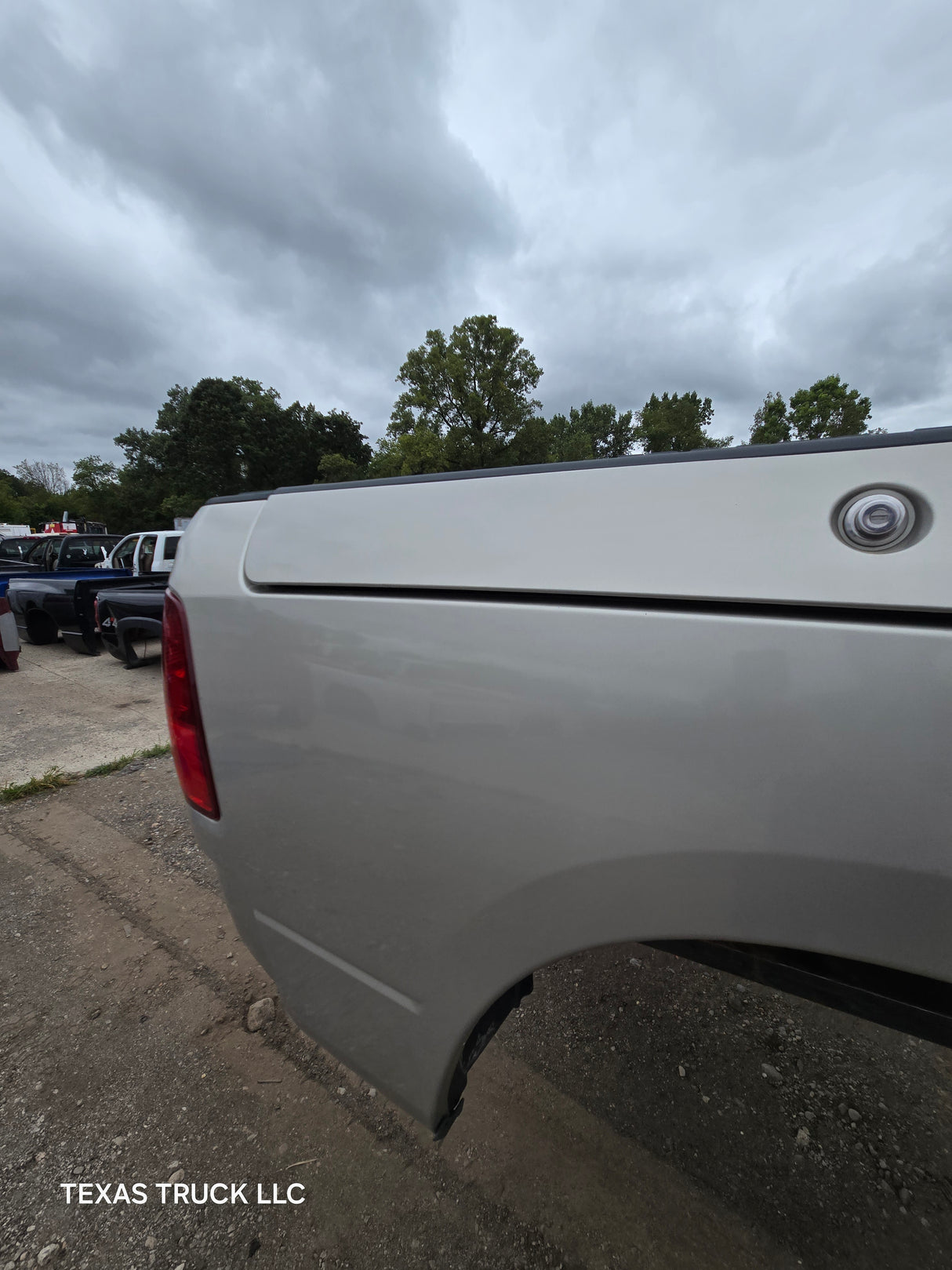 2009-2018 Dodge Ram 4th gen 1500 5' 7" Short Truck Bed "Rambox" Ram Box - Light Graystone Pearl Coat