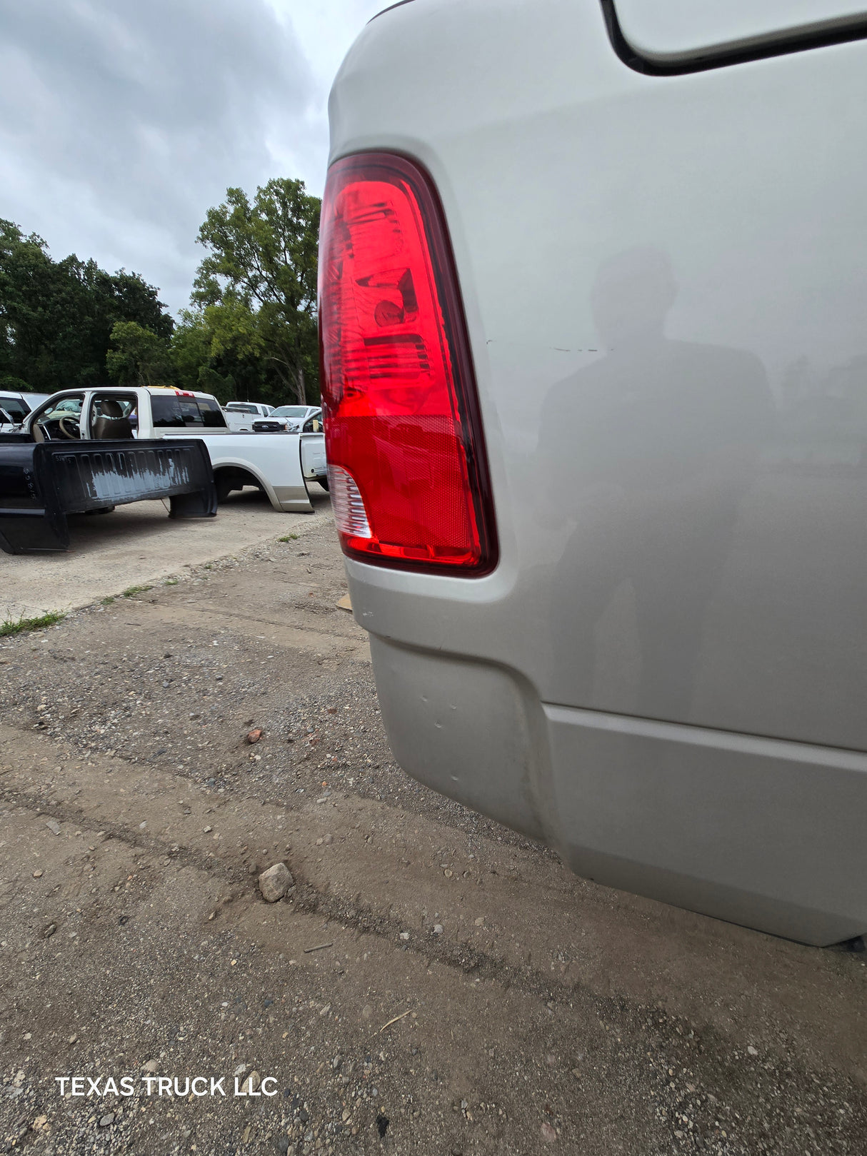 2009-2018 Dodge Ram 4th gen 1500 5' 7" Short Truck Bed "Rambox" Ram Box - Light Graystone Pearl Coat