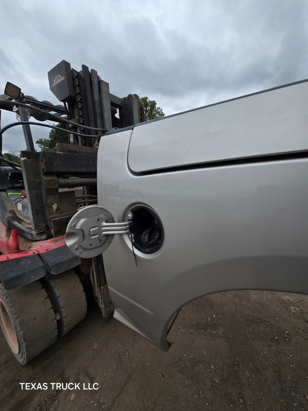2009-2018 Dodge Ram 4th gen 1500 5' 7" Short Truck Bed "Rambox" Ram Box - Light Graystone Pearl Coat