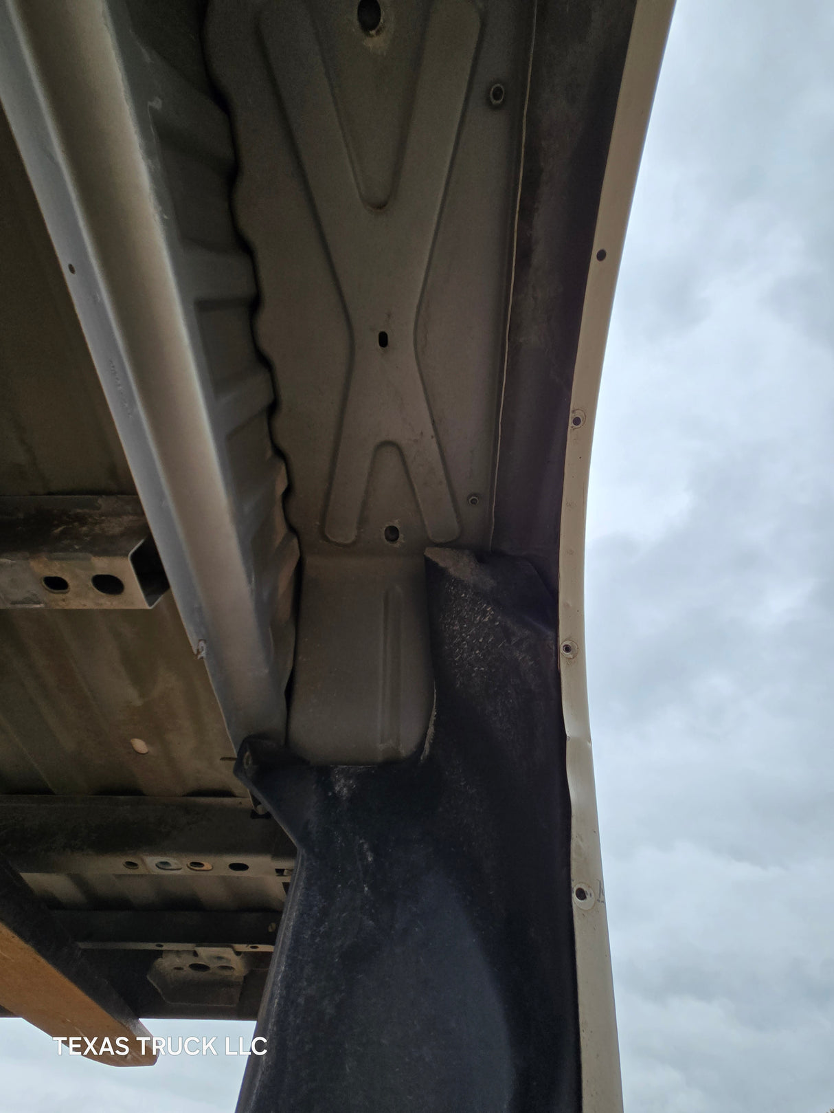 2009-2018 Dodge Ram 4th gen 1500 5' 7" Short Truck Bed "Rambox" Ram Box - Light Graystone Pearl Coat