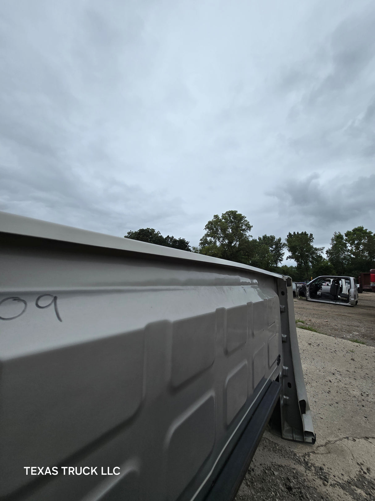 2009-2018 Dodge Ram 4th gen 1500 5' 7" Short Truck Bed "Rambox" Ram Box - Light Graystone Pearl Coat