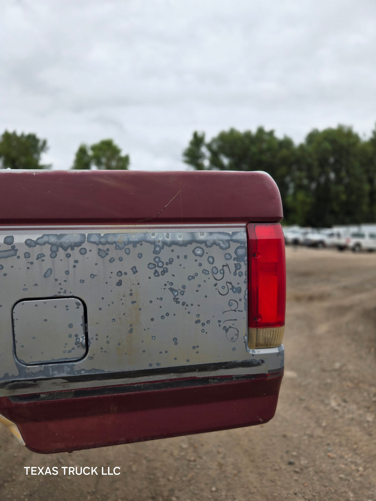 1987-1997 Ford F150 F250 F350 OBS 6' 9" Short Truck Bed