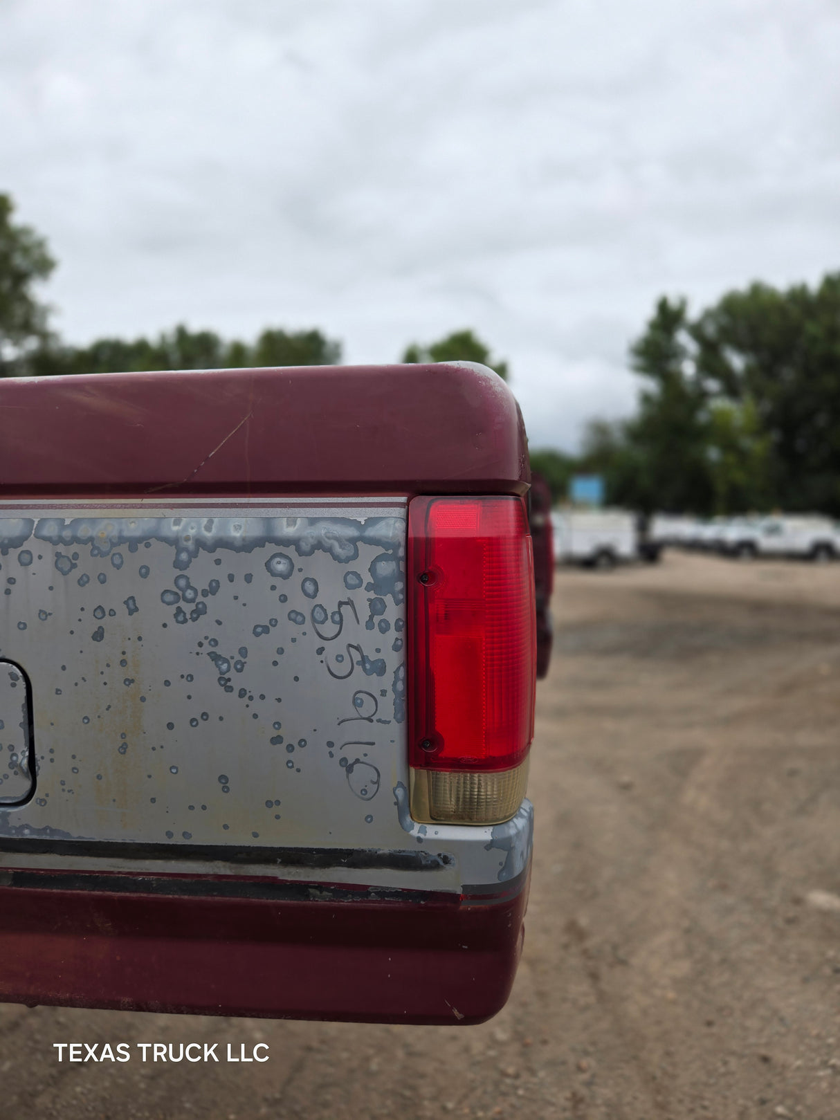 1987-1997 Ford F150 F250 F350 OBS 6' 9" Short Truck Bed