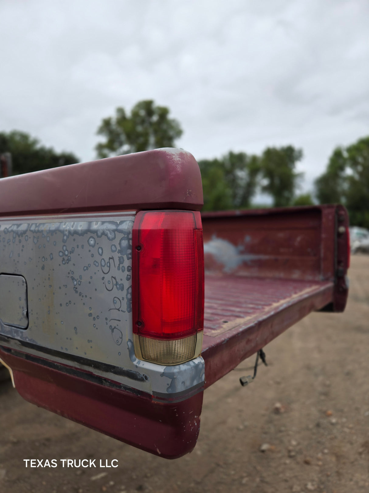 1987-1997 Ford F150 F250 F350 OBS 6' 9" Short Truck Bed