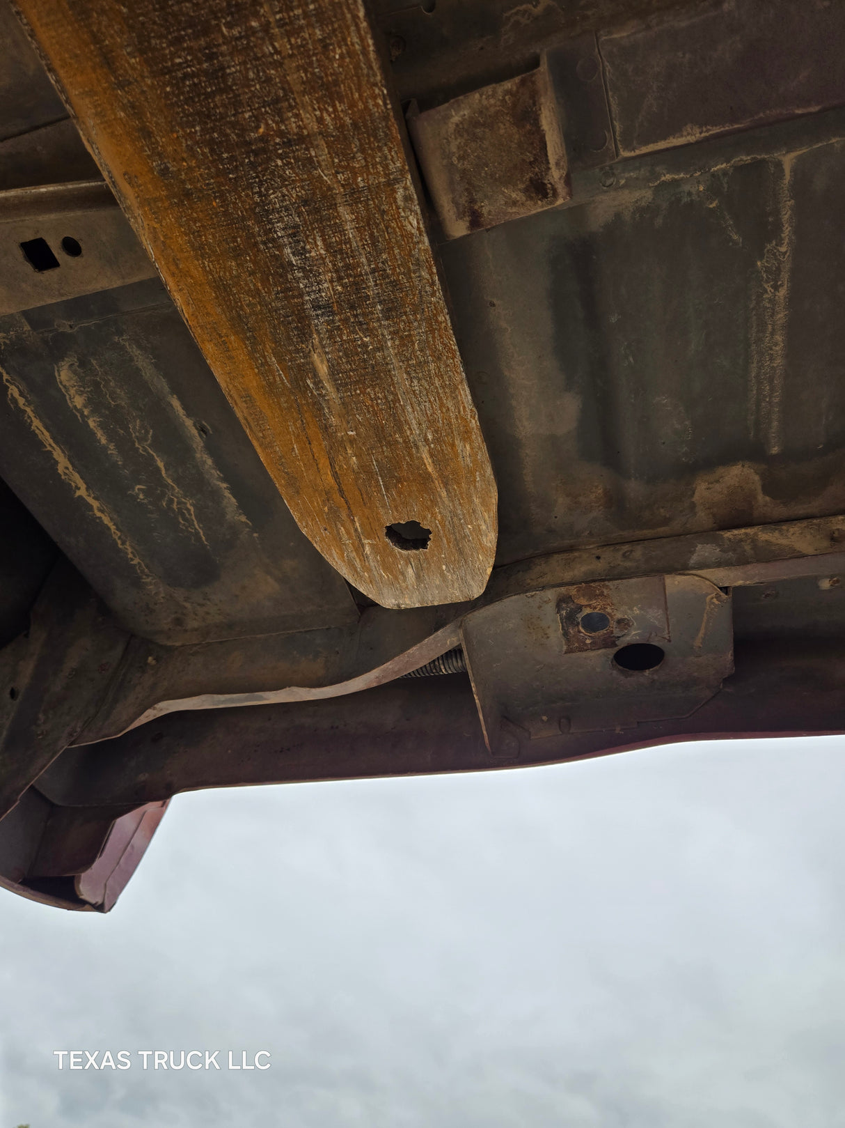 1987-1997 Ford F150 F250 F350 OBS 6' 9" Short Truck Bed