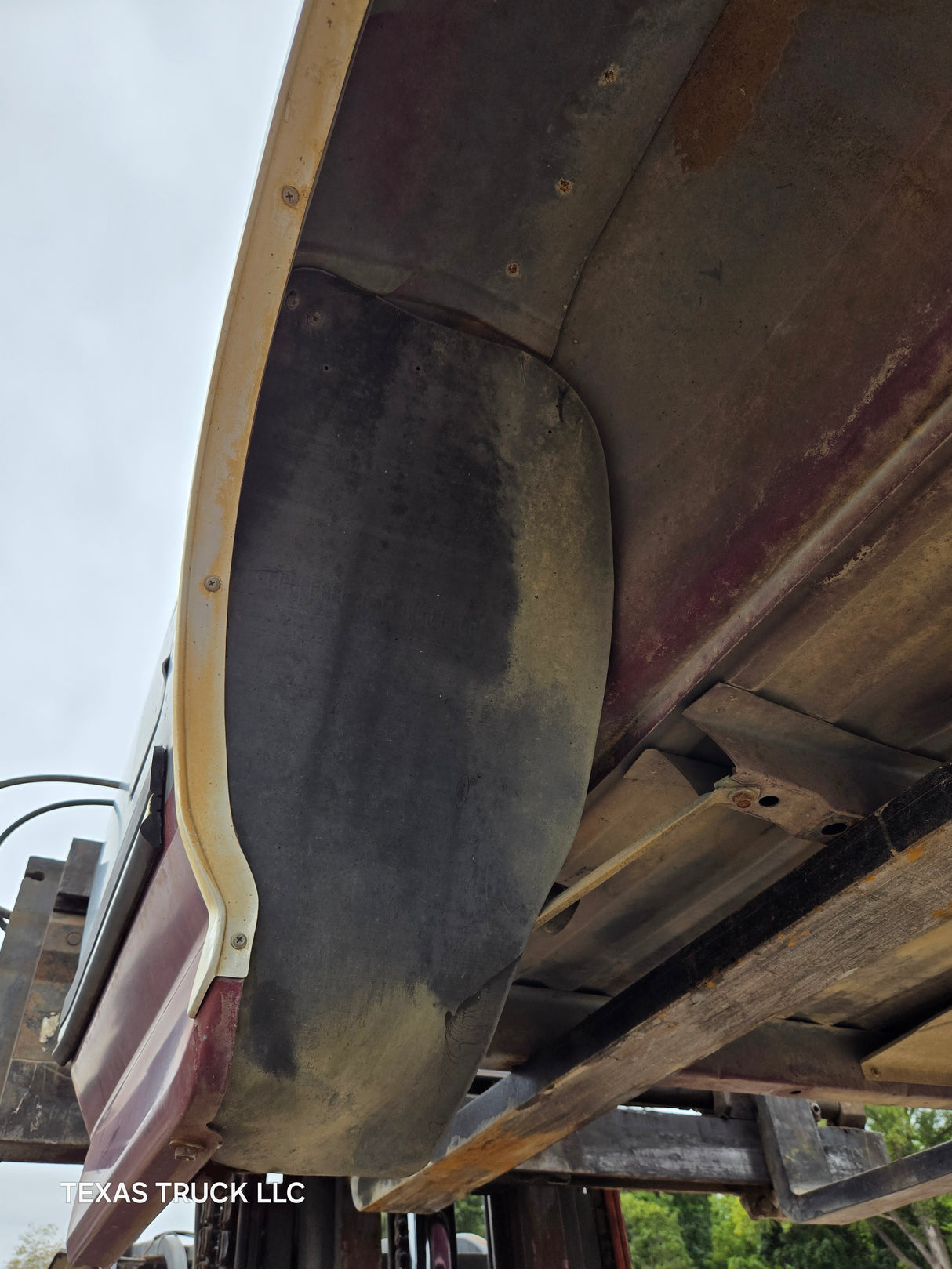 1987-1997 Ford F150 F250 F350 OBS 6' 9" Short Truck Bed