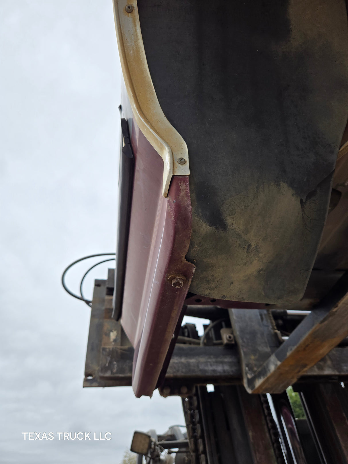 1987-1997 Ford F150 F250 F350 OBS 6' 9" Short Truck Bed