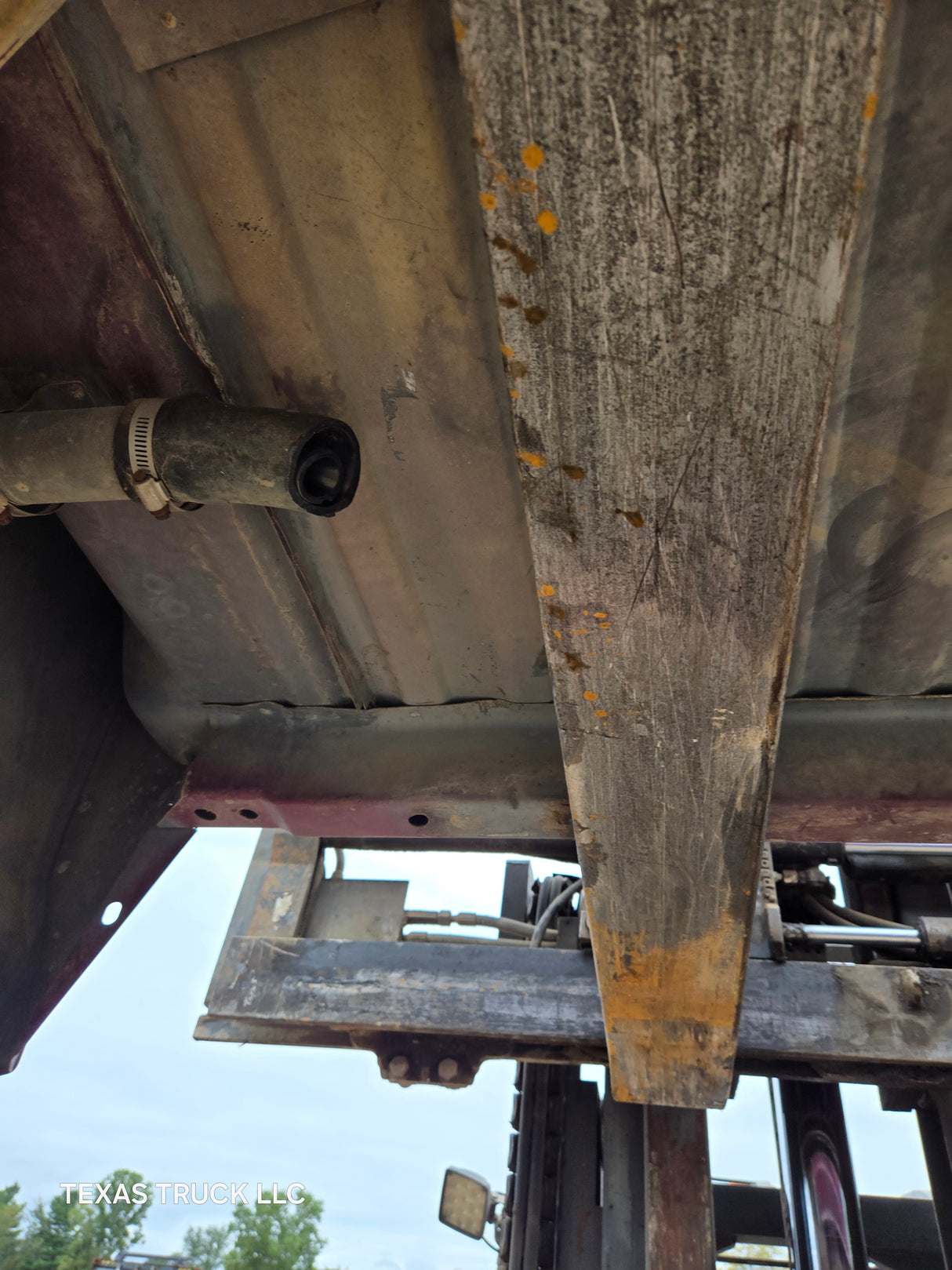 1987-1997 Ford F150 F250 F350 OBS 6' 9" Short Truck Bed