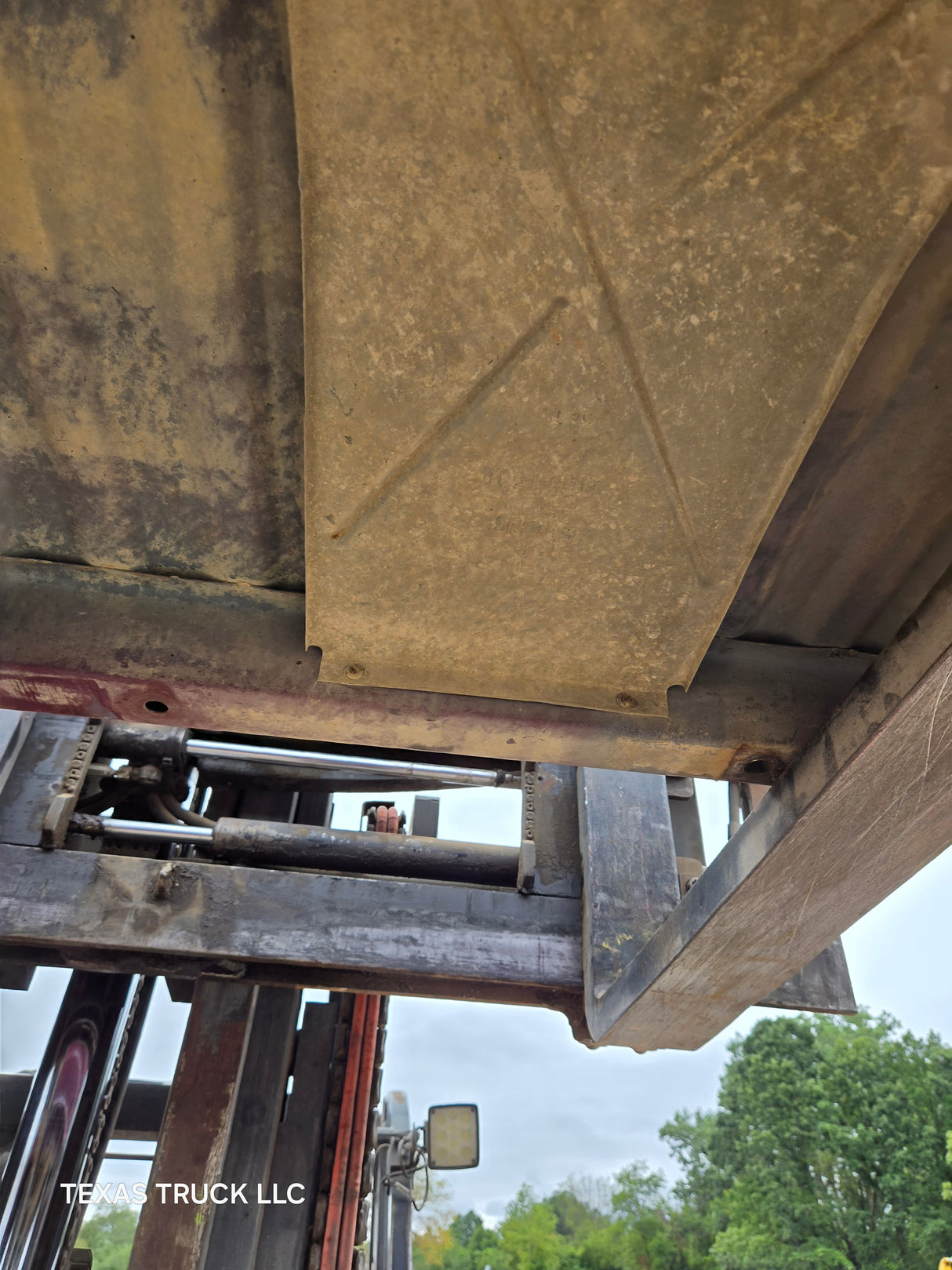 1987-1997 Ford F150 F250 F350 OBS 6' 9" Short Truck Bed
