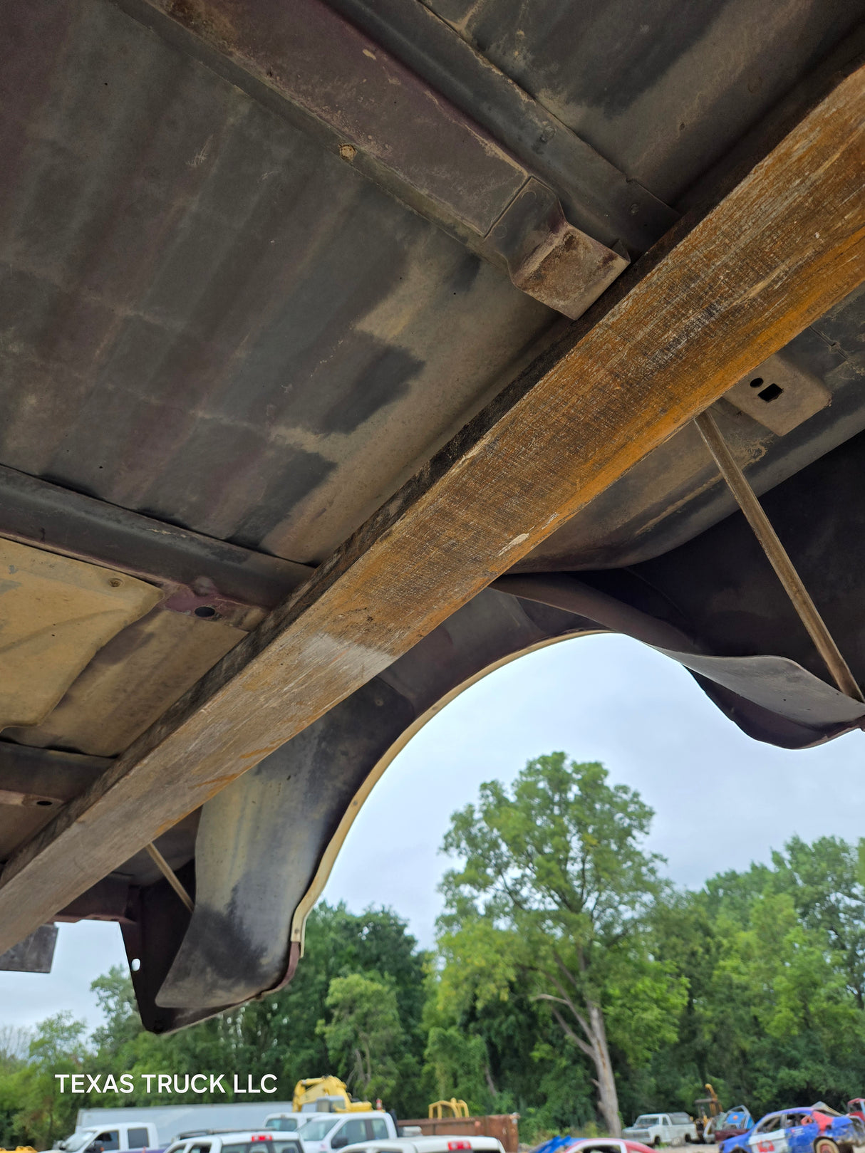 1987-1997 Ford F150 F250 F350 OBS 6' 9" Short Truck Bed