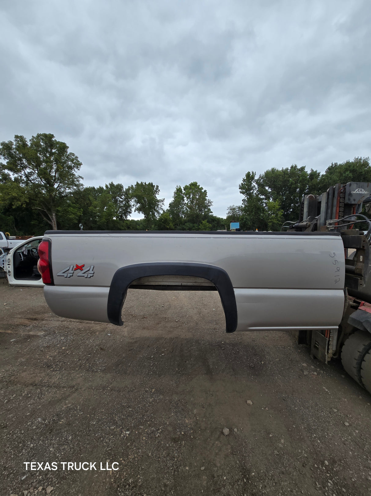 1999-2007 Chevrolet Silverado / GMC Sierra 1500 2500 3500 HD 8' Long Bed Truck Bed - Pewter/Tan