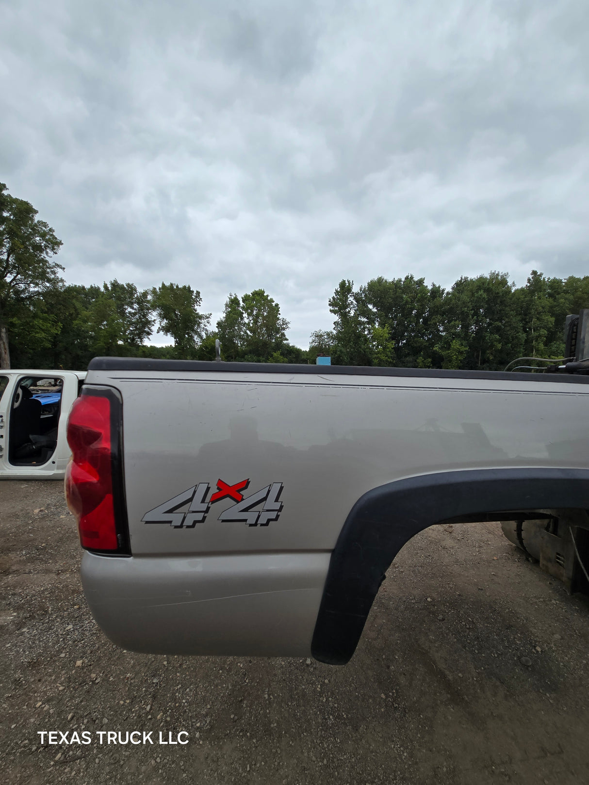 1999-2007 Chevrolet Silverado / GMC Sierra 1500 2500 3500 HD 8' Long Bed Truck Bed - Pewter/Tan