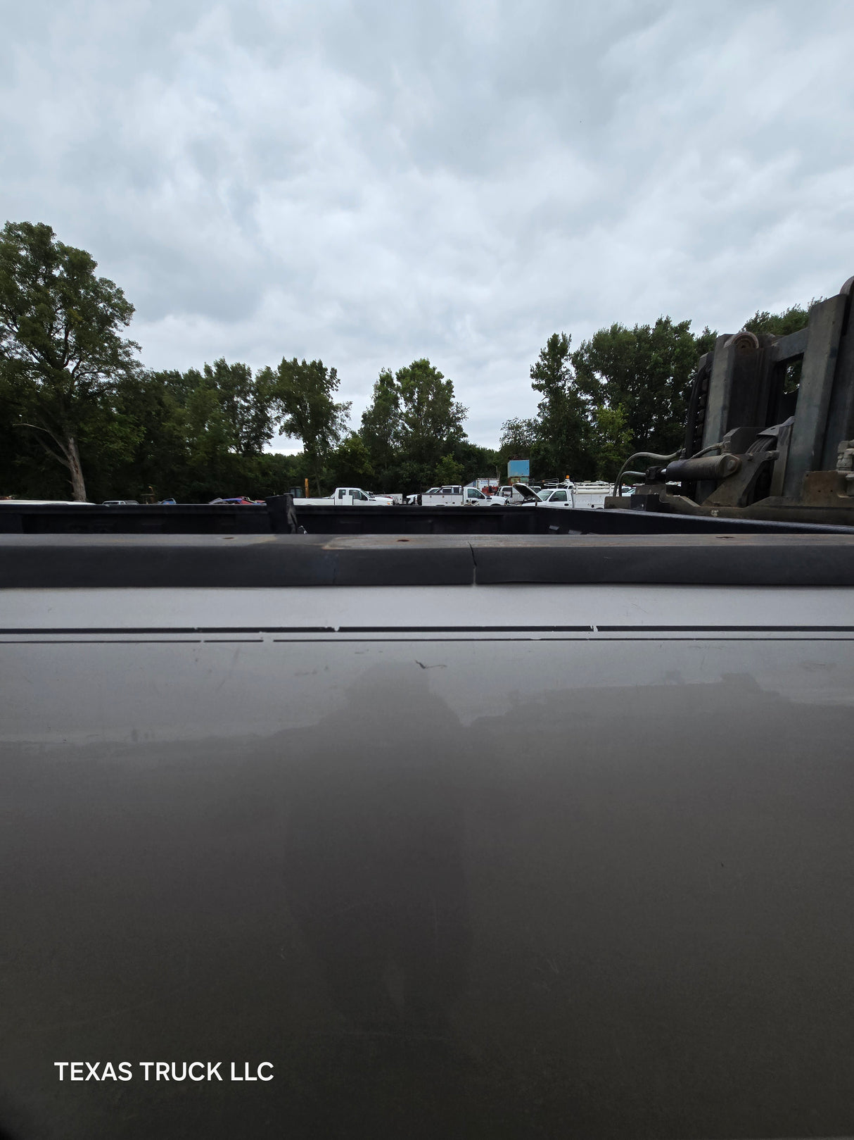 1999-2007 Chevrolet Silverado / GMC Sierra 1500 2500 3500 HD 8' Long Bed Truck Bed - Pewter/Tan