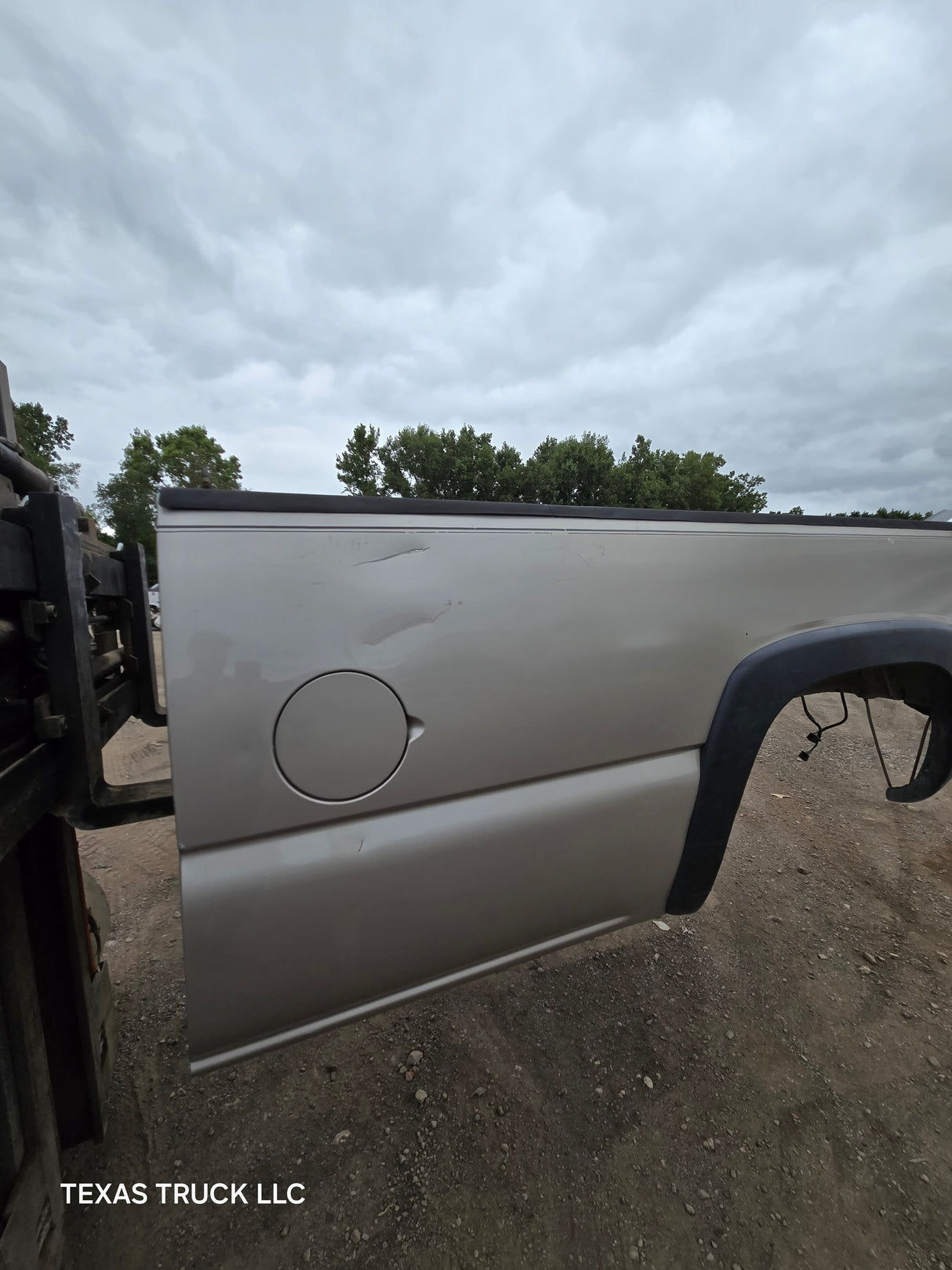 1999-2007 Chevrolet Silverado / GMC Sierra 1500 2500 3500 HD 8' Long Bed Truck Bed - Pewter/Tan
