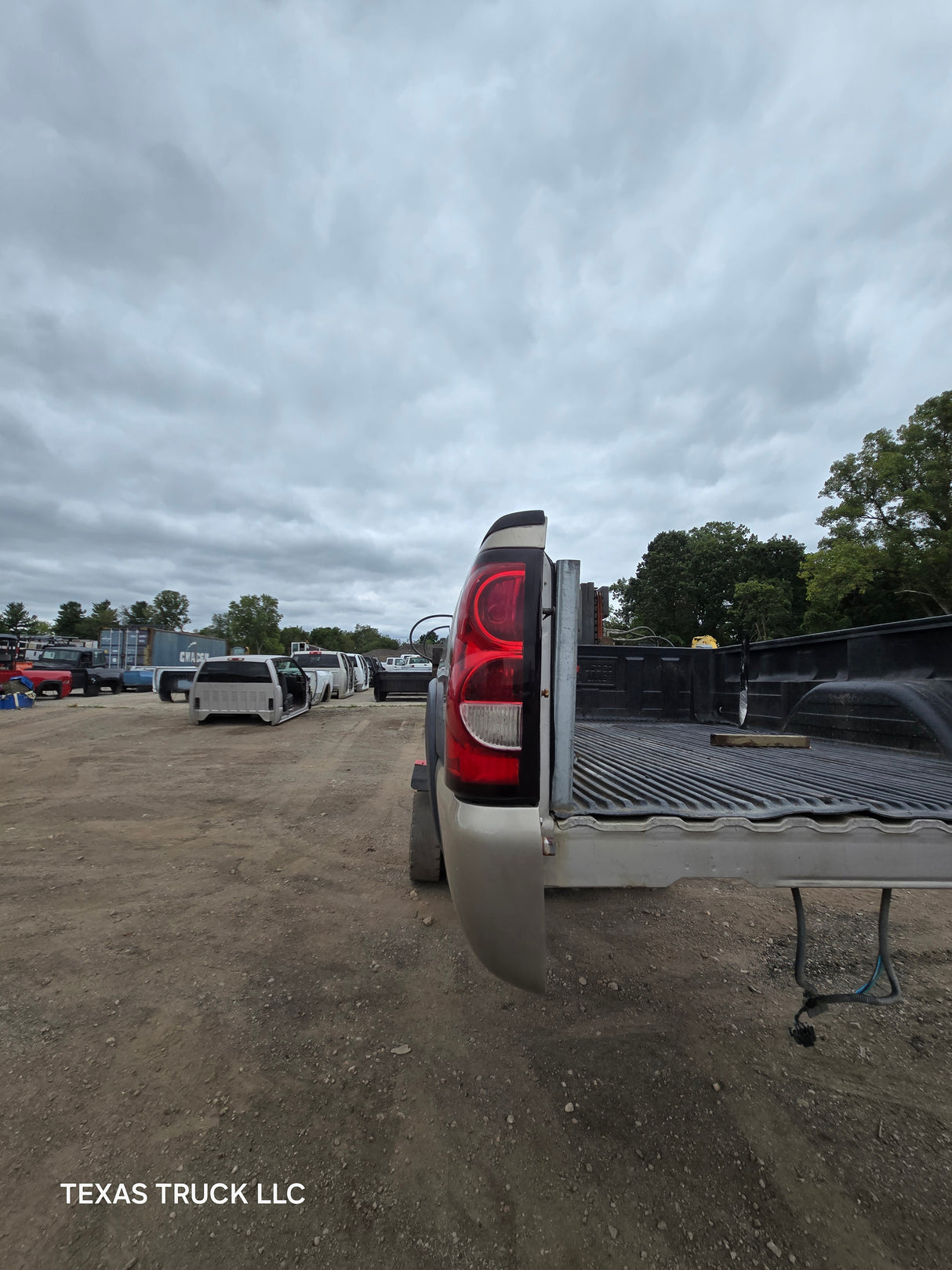 1999-2007 Chevrolet Silverado / GMC Sierra 1500 2500 3500 HD 8' Long Bed Truck Bed - Pewter/Tan