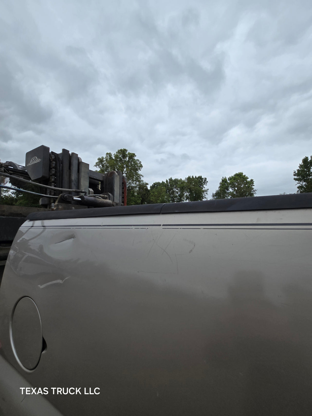 1999-2007 Chevrolet Silverado / GMC Sierra 1500 2500 3500 HD 8' Long Bed Truck Bed - Pewter/Tan