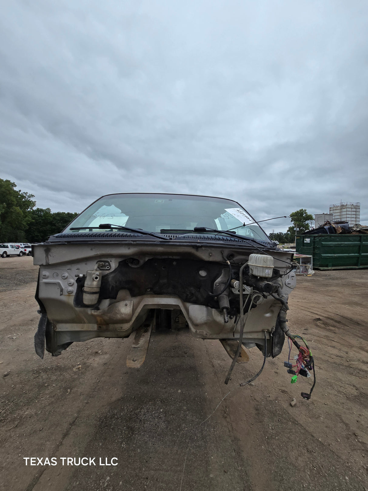 1999-2007 Chevrolet Silverado / GMC Sierra 1500 2500 HD 3500HD Extended Cab Body - Pewter/Tan