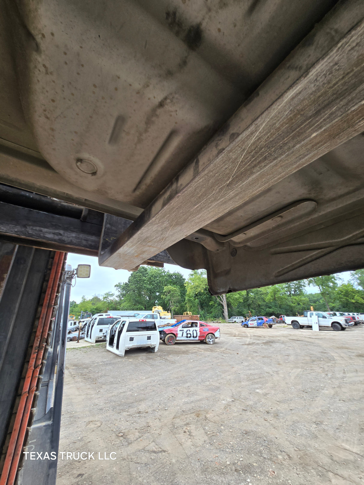 1999-2007 Chevrolet Silverado / GMC Sierra 1500 2500 HD 3500HD Extended Cab Body - Pewter/Tan