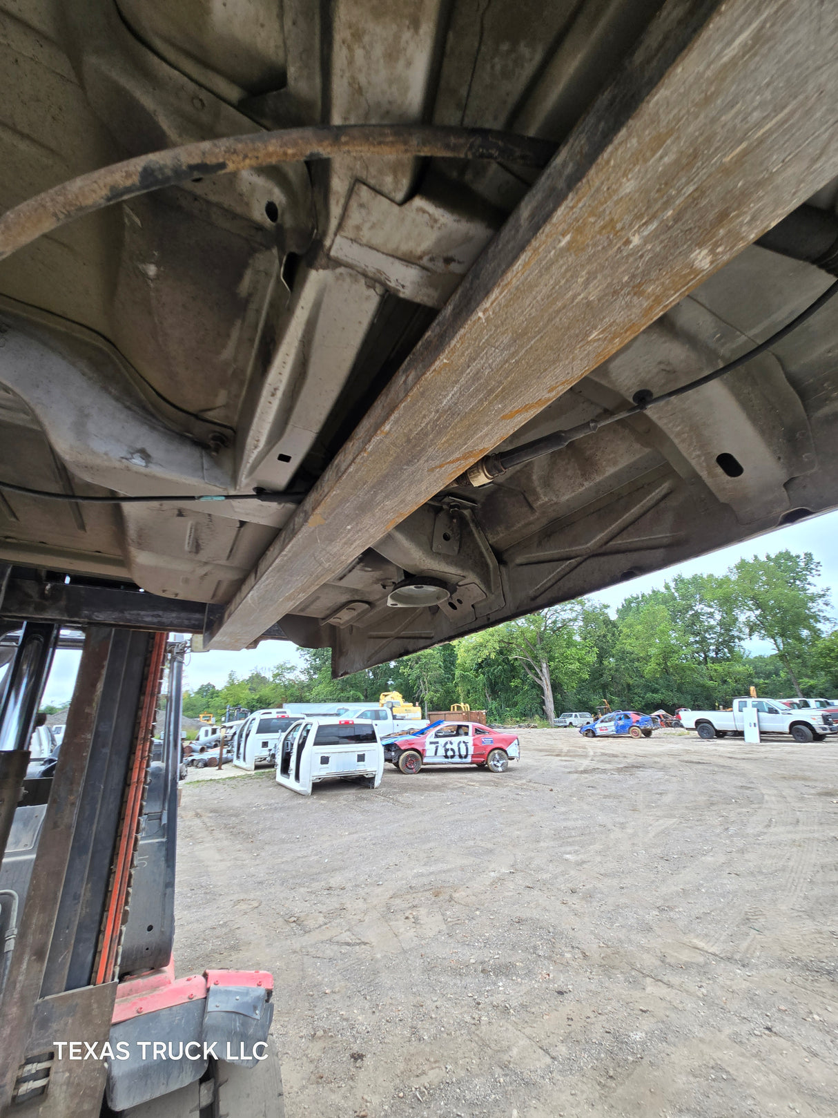 1999-2007 Chevrolet Silverado / GMC Sierra 1500 2500 HD 3500HD Extended Cab Body - Pewter/Tan