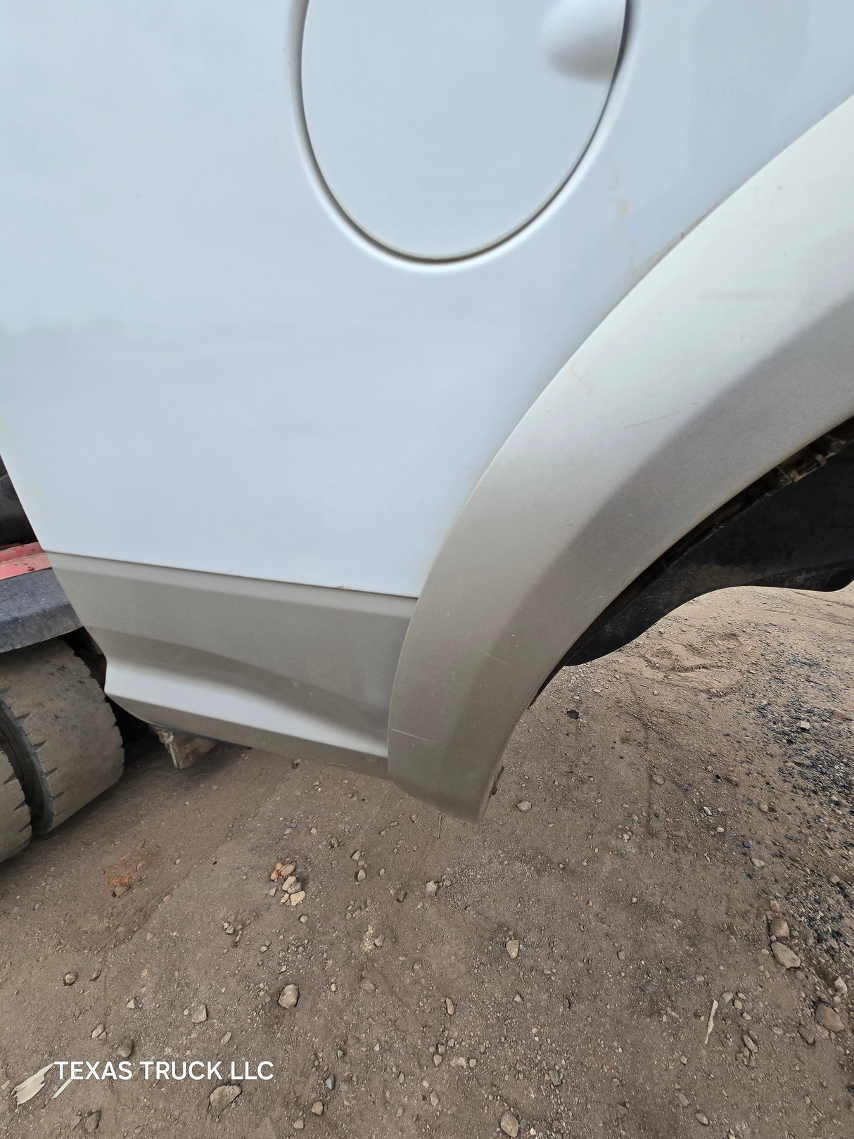 2009-2018 Dodge Ram 4th Gen 1500 2500 3500 6' 4" Short Truck Bed - Bright White Clear Coat & Pebble Beige/Bark Brown