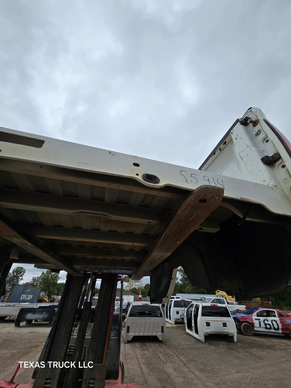 2009-2018 Dodge Ram 4th Gen 1500 2500 3500 6' 4" Short Truck Bed - Bright White Clear Coat & Pebble Beige/Bark Brown