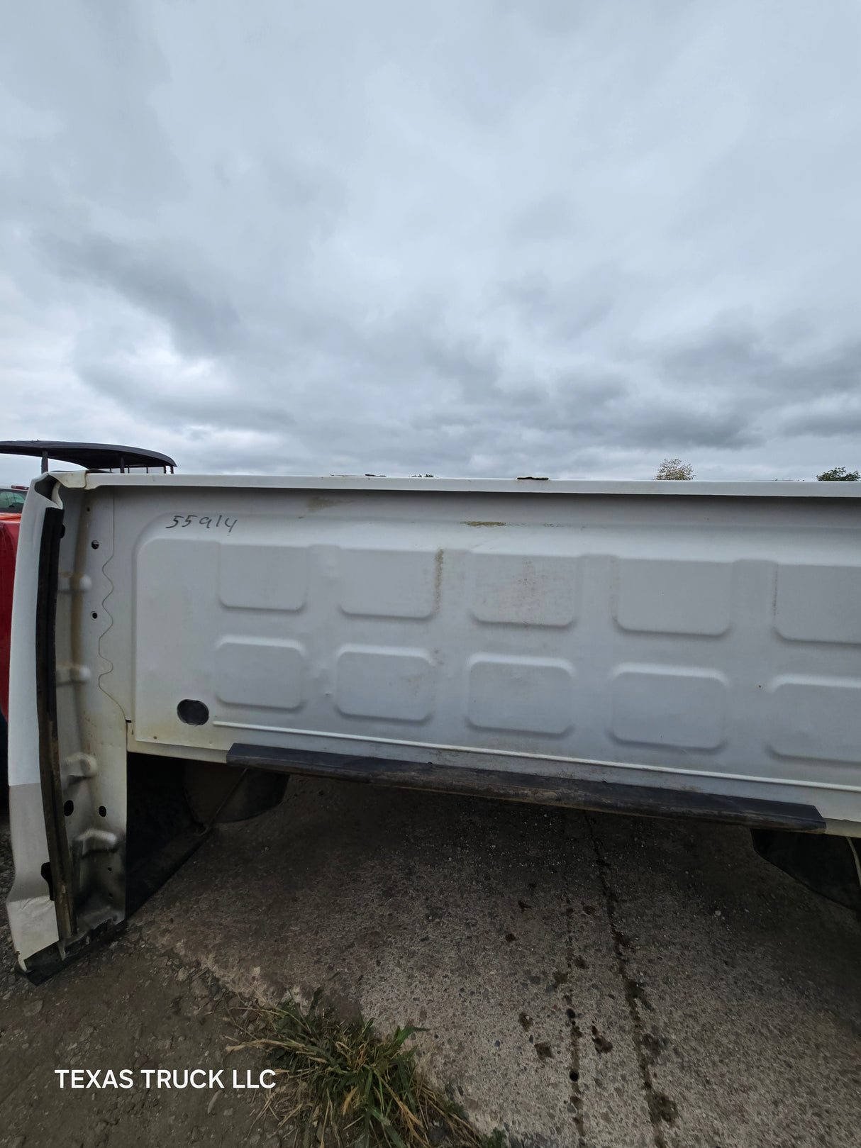 2009-2018 Dodge Ram 4th Gen 1500 2500 3500 6' 4" Short Truck Bed - Bright White Clear Coat & Pebble Beige/Bark Brown