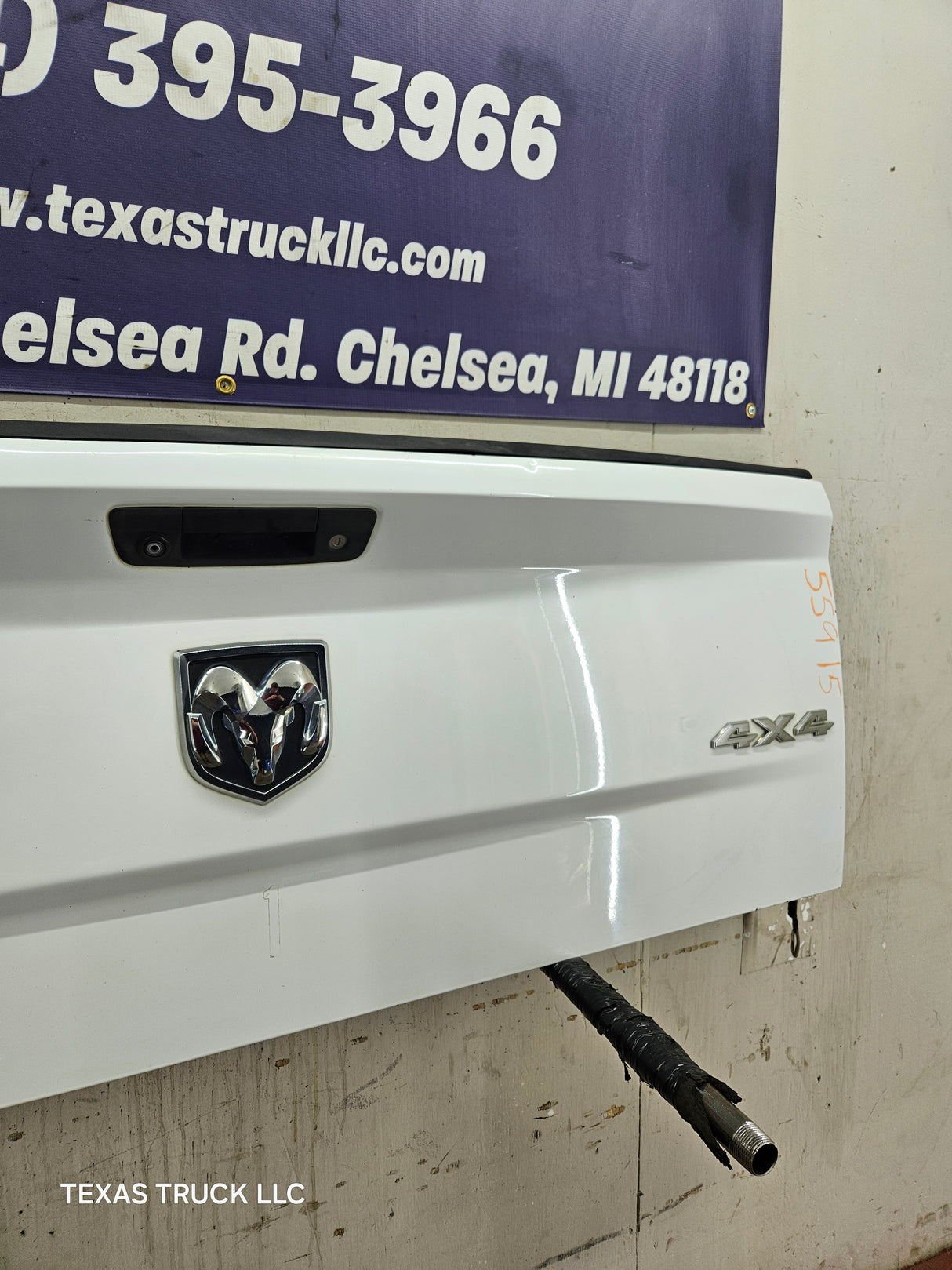 2009-2018 Dodge Ram 4th Gen 1500 2500 3500 Tailgate - Bright White Clear Coat