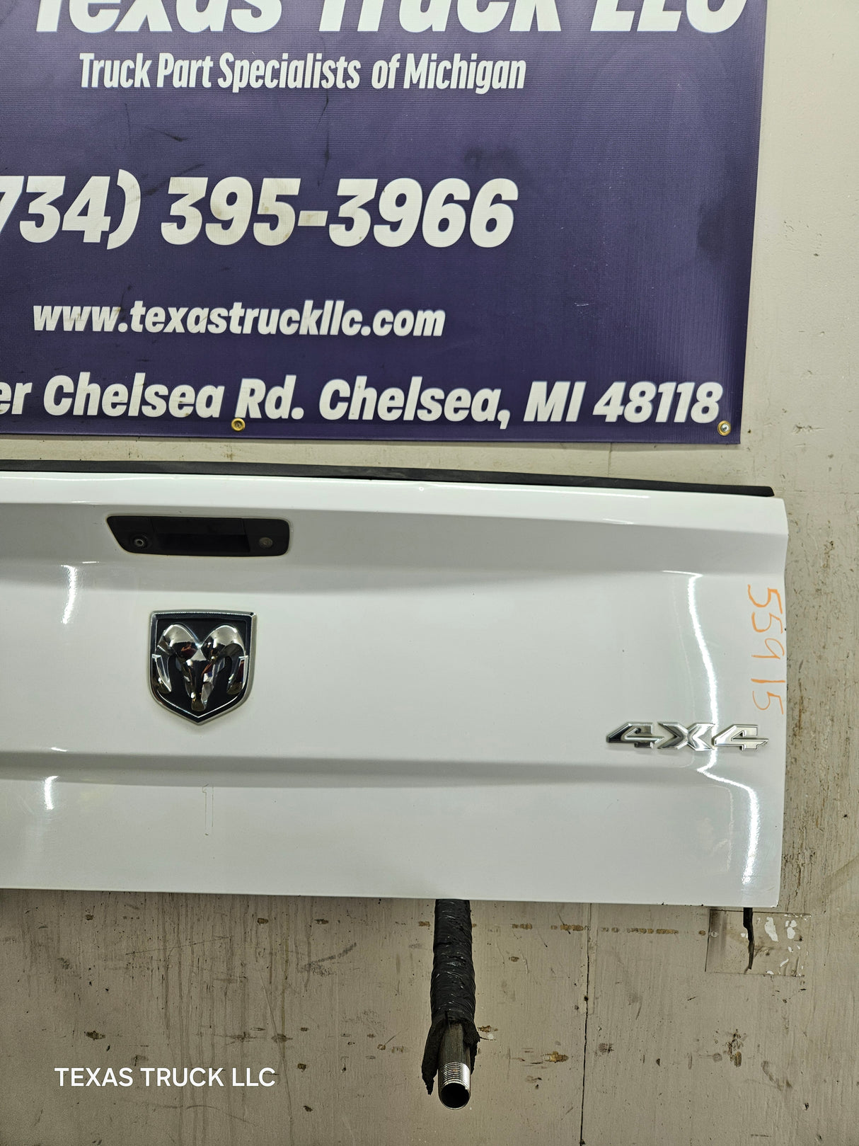 2009-2018 Dodge Ram 4th Gen 1500 2500 3500 Tailgate - Bright White Clear Coat