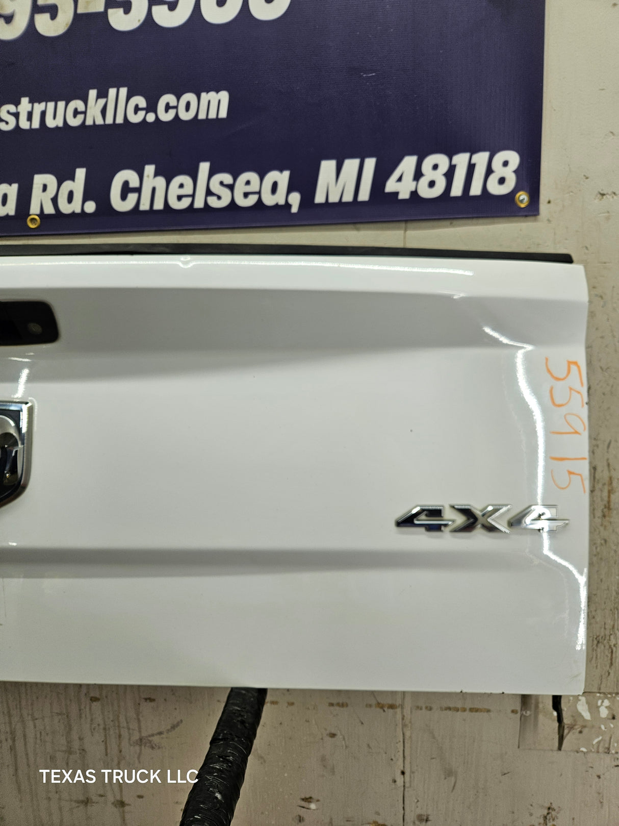 2009-2018 Dodge Ram 4th Gen 1500 2500 3500 Tailgate - Bright White Clear Coat