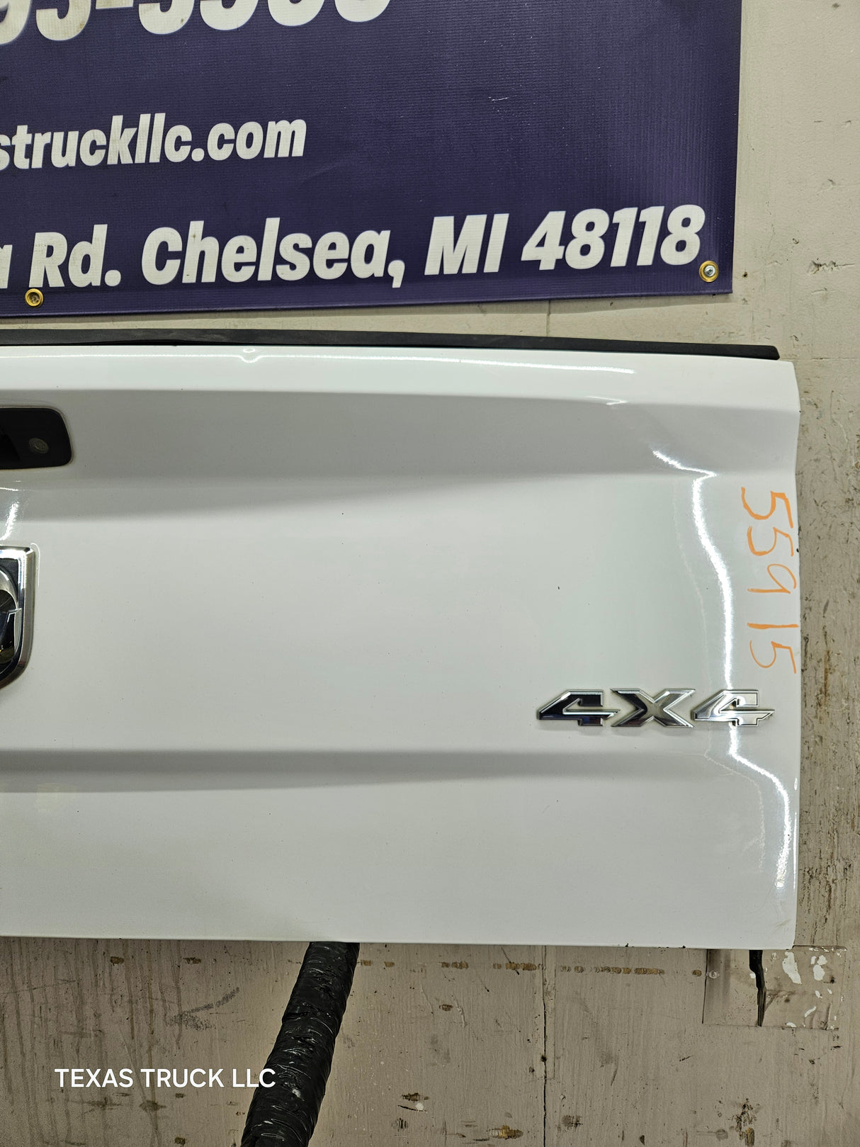 2009-2018 Dodge Ram 4th Gen 1500 2500 3500 Tailgate - Bright White Clear Coat
