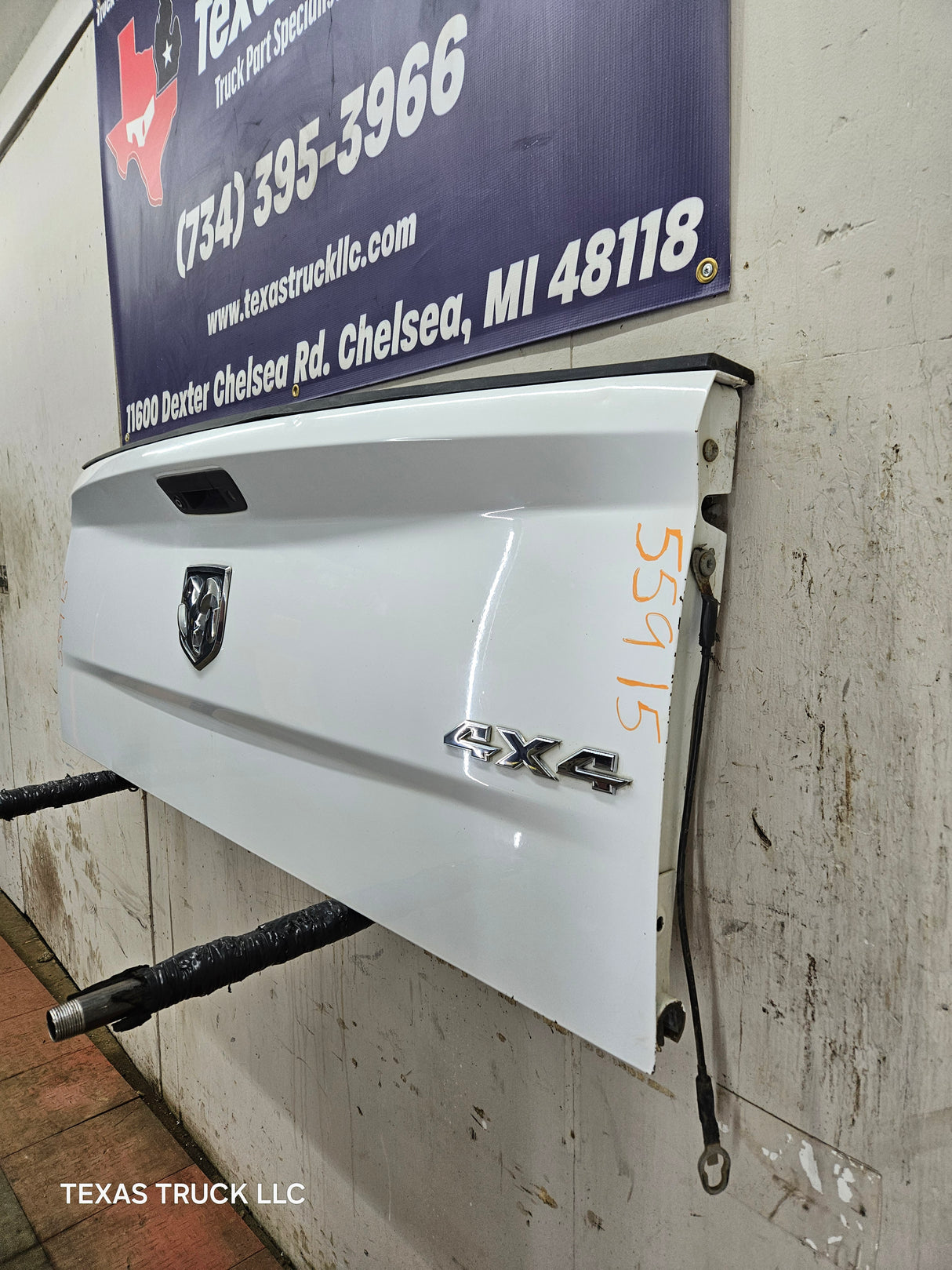 2009-2018 Dodge Ram 4th Gen 1500 2500 3500 Tailgate - Bright White Clear Coat