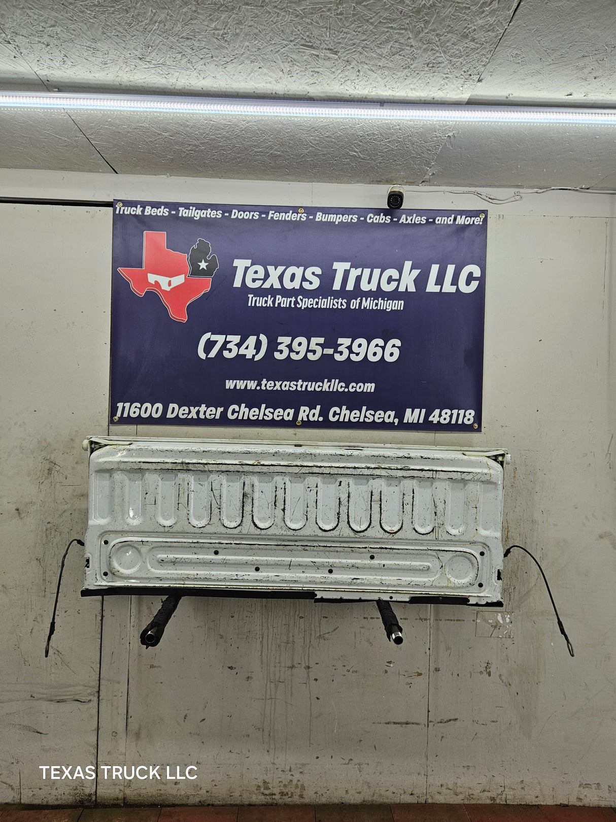 2009-2018 Dodge Ram 4th Gen 1500 2500 3500 Tailgate - Bright White Clear Coat