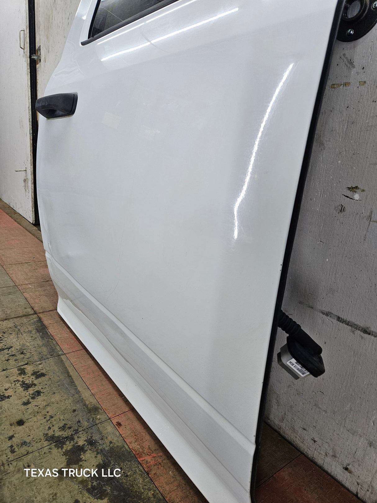 2009-2018 Dodge Ram 4th Gen RH Passenger Side Rear CREW Cab Door 1500 2500 3500 4500 5500 - Bright White Clear Coat