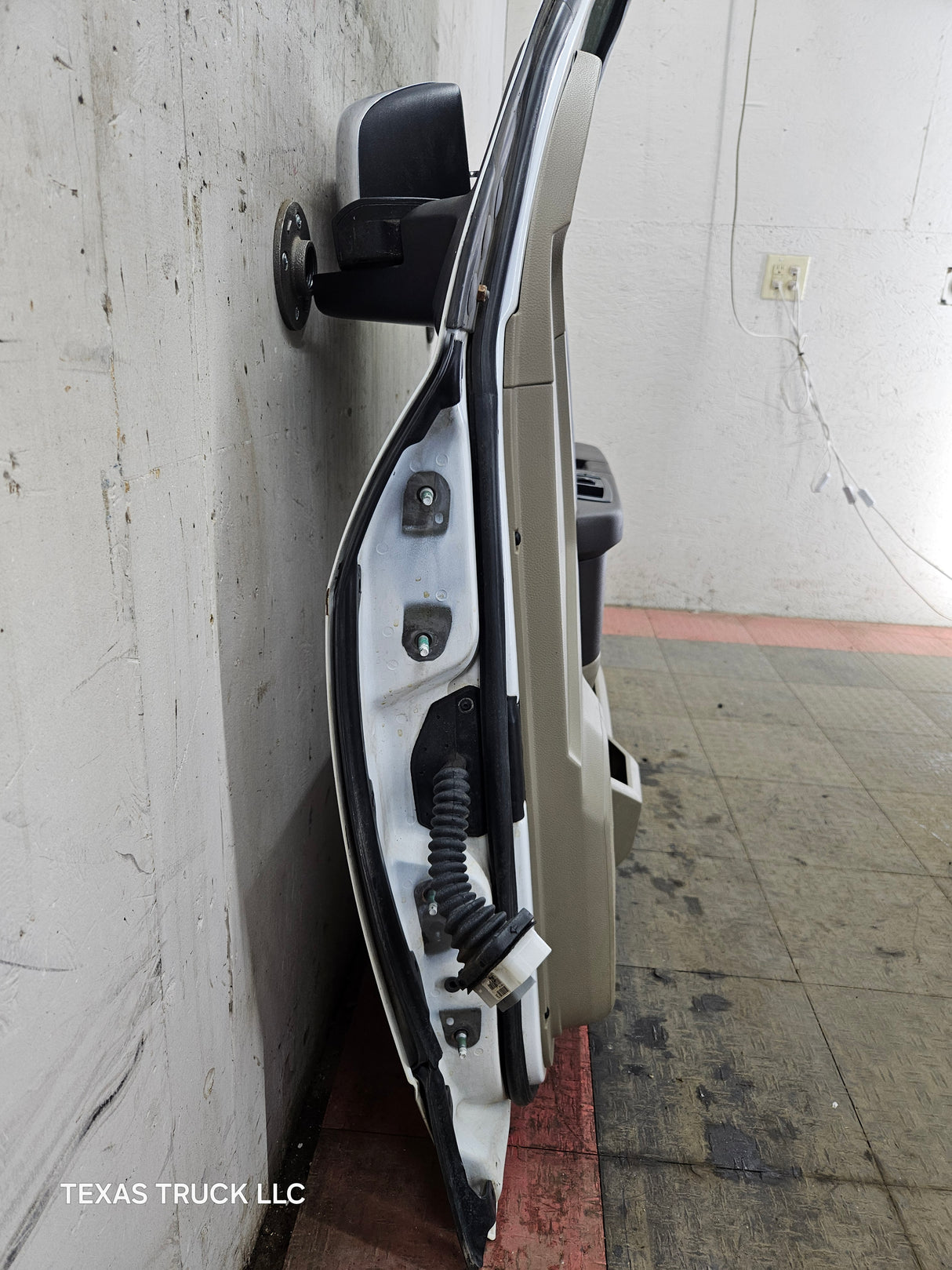 2009-2018 Dodge Ram 4th Gen Passenger Side RH Front Quad Cab Door 1500 2500 3500 4500 5500 - Bright White Clear Coat & Pebble Beige/Bark Brown