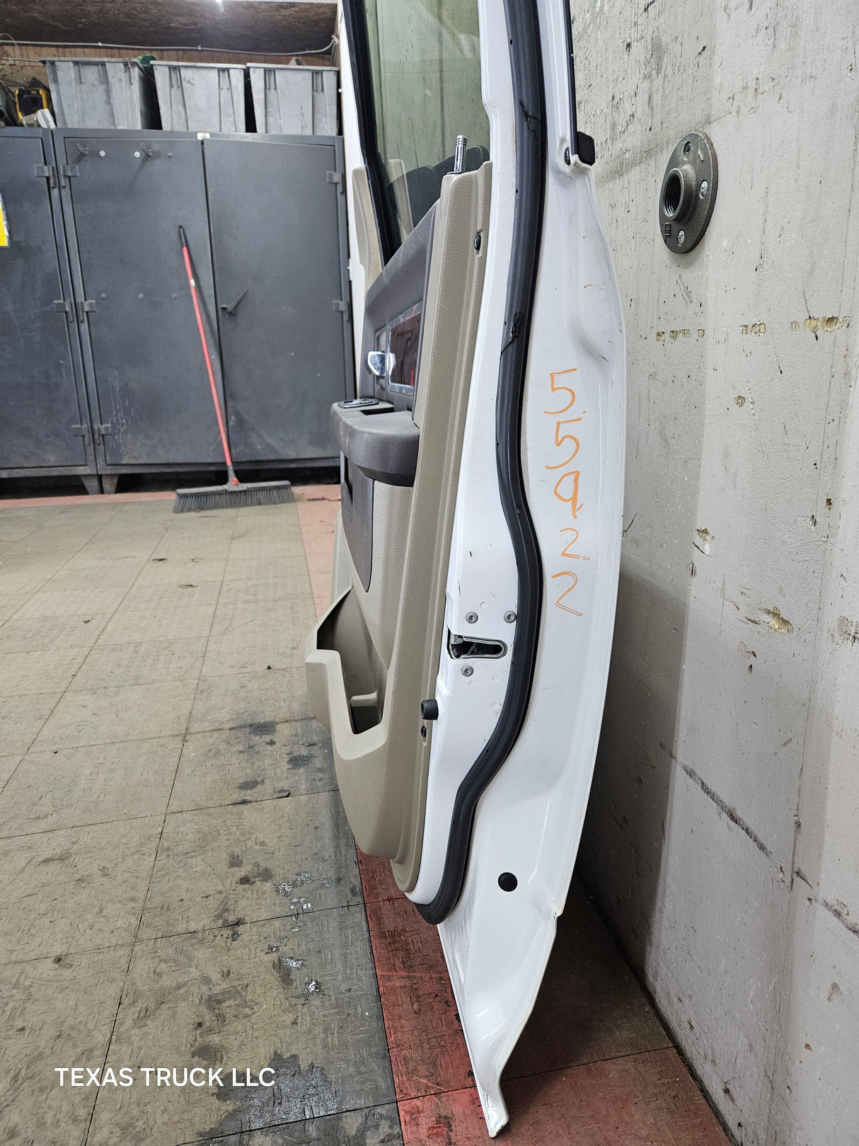 2009-2018 Dodge Ram 4th Gen Passenger Side RH Front Quad Cab Door 1500 2500 3500 4500 5500 - Bright White Clear Coat & Pebble Beige/Bark Brown