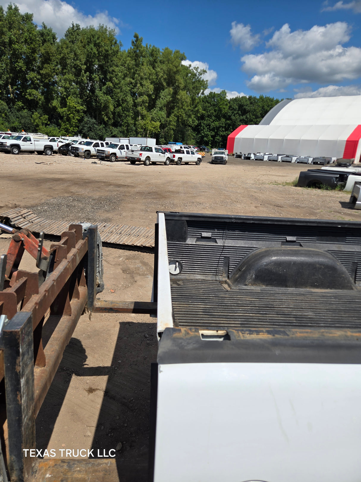 1999-2007 Chevrolet Silverado / GMC Sierra 6' 6" Short Truck Bed - Summit White