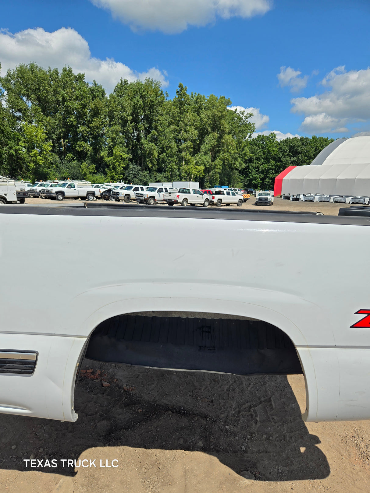 1999-2007 Chevrolet Silverado / GMC Sierra 6' 6" Short Truck Bed - Summit White