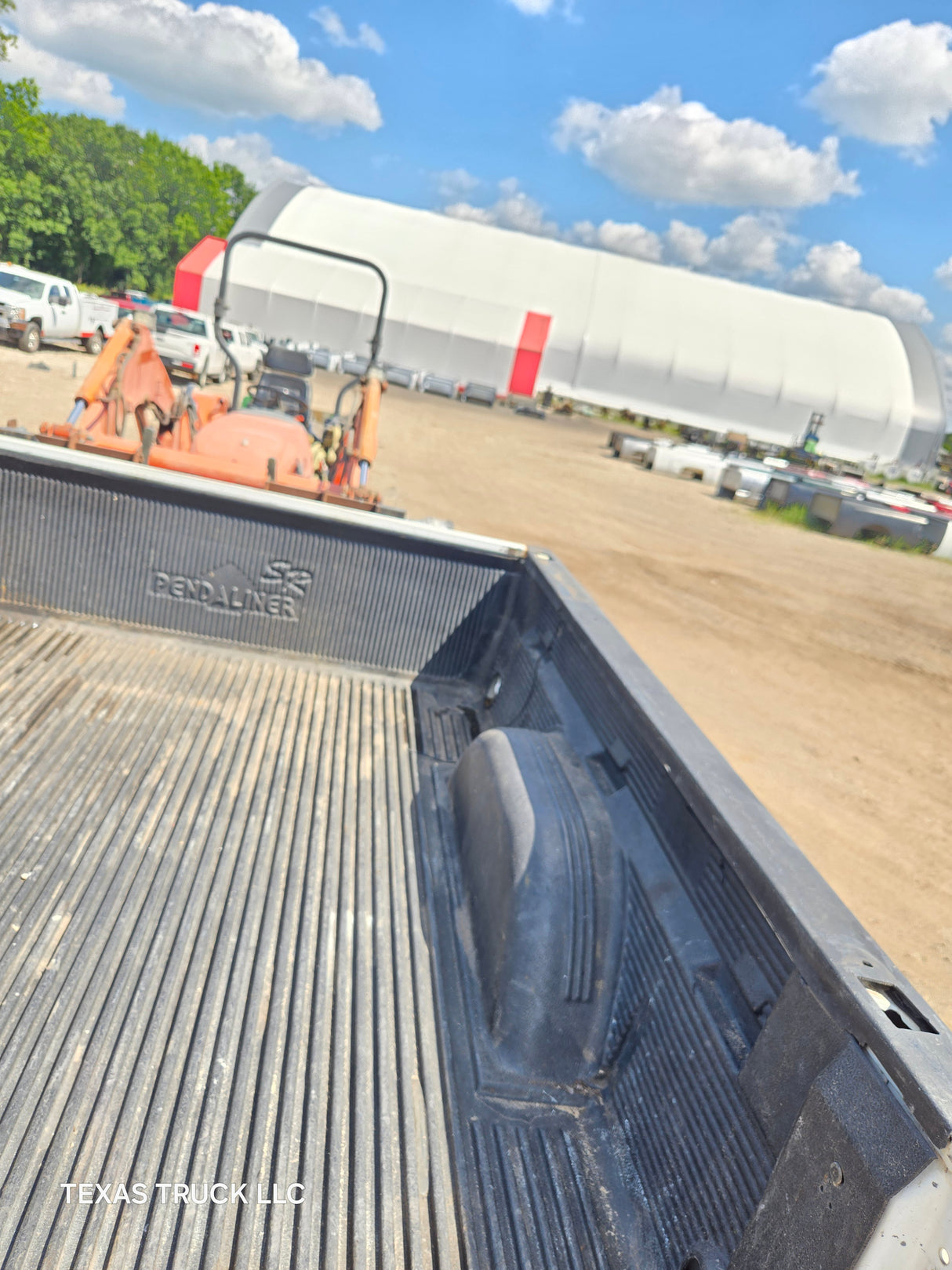 1999-2007 Chevrolet Silverado / GMC Sierra 6' 6" Short Truck Bed - Summit White