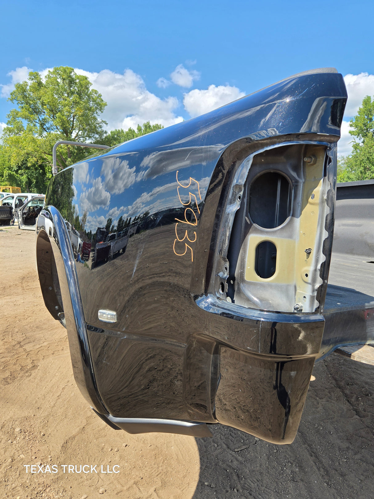 2019-2025 Dodge Ram 3500 4500 5500 MEGACAB 5th Gen 6' 4" Dually Short Bed Truck Bed - Diamon Black